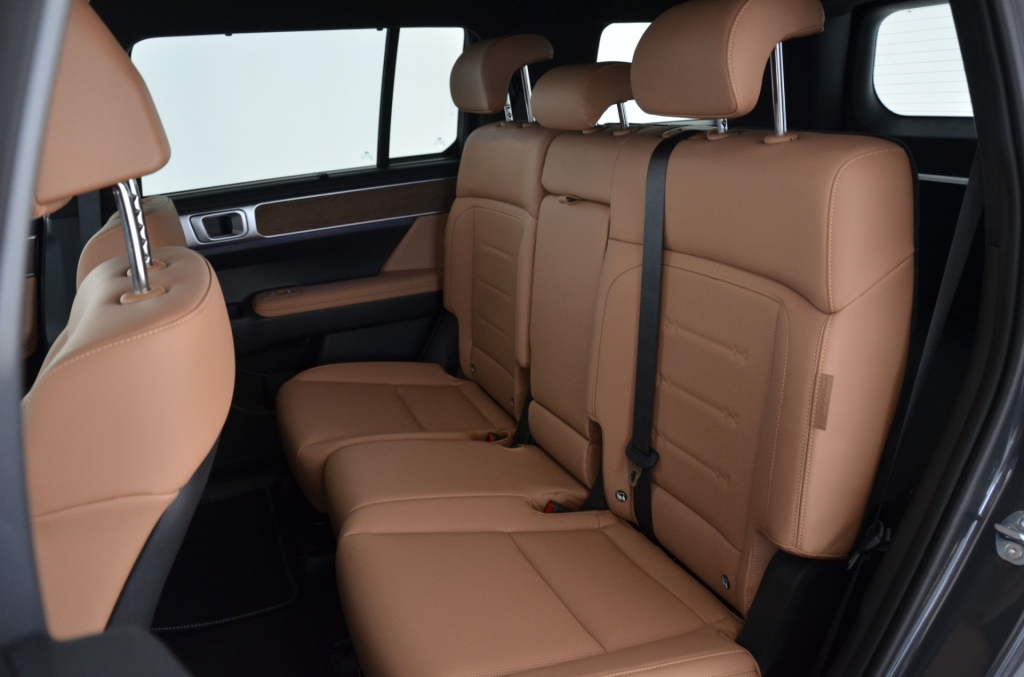 HYUNDAI Santa Fe 1.6 PHEV Prestige Line 4WD-image-13