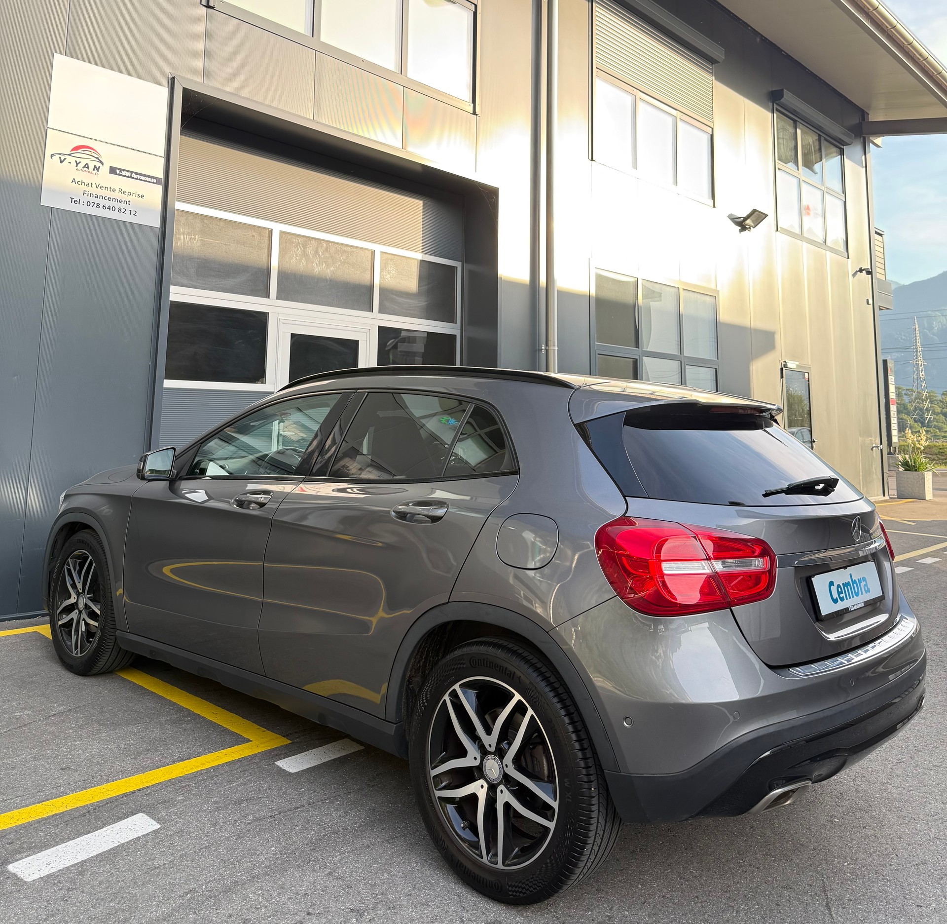 MERCEDES-BENZ GLA 200 Urban 7G-DCT-image-6