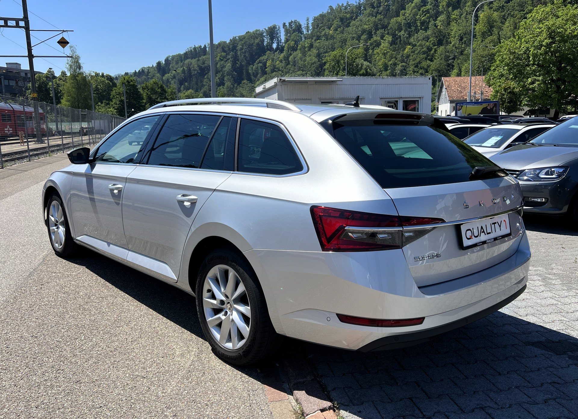 SKODA Superb Combi 2.0 TDi Style 4x4 DSG-image-2