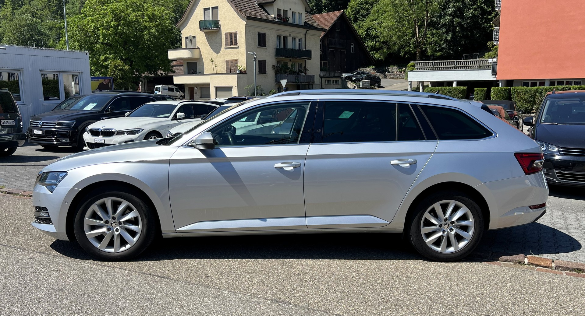 SKODA Superb Combi 2.0 TDi Style 4x4 DSG-image-1