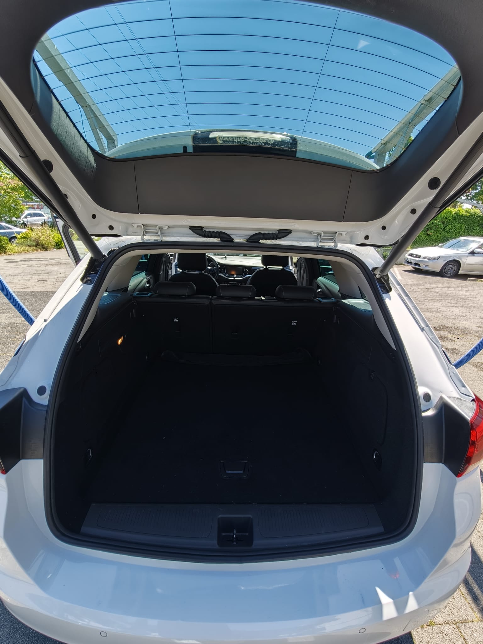 OPEL Astra Sports Tourer 1.4 CNG Turbo Excellence-image-5