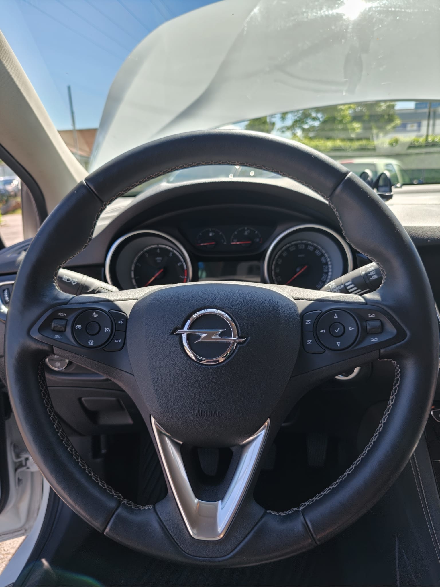 OPEL Astra Sports Tourer 1.4 CNG Turbo Excellence-image-3