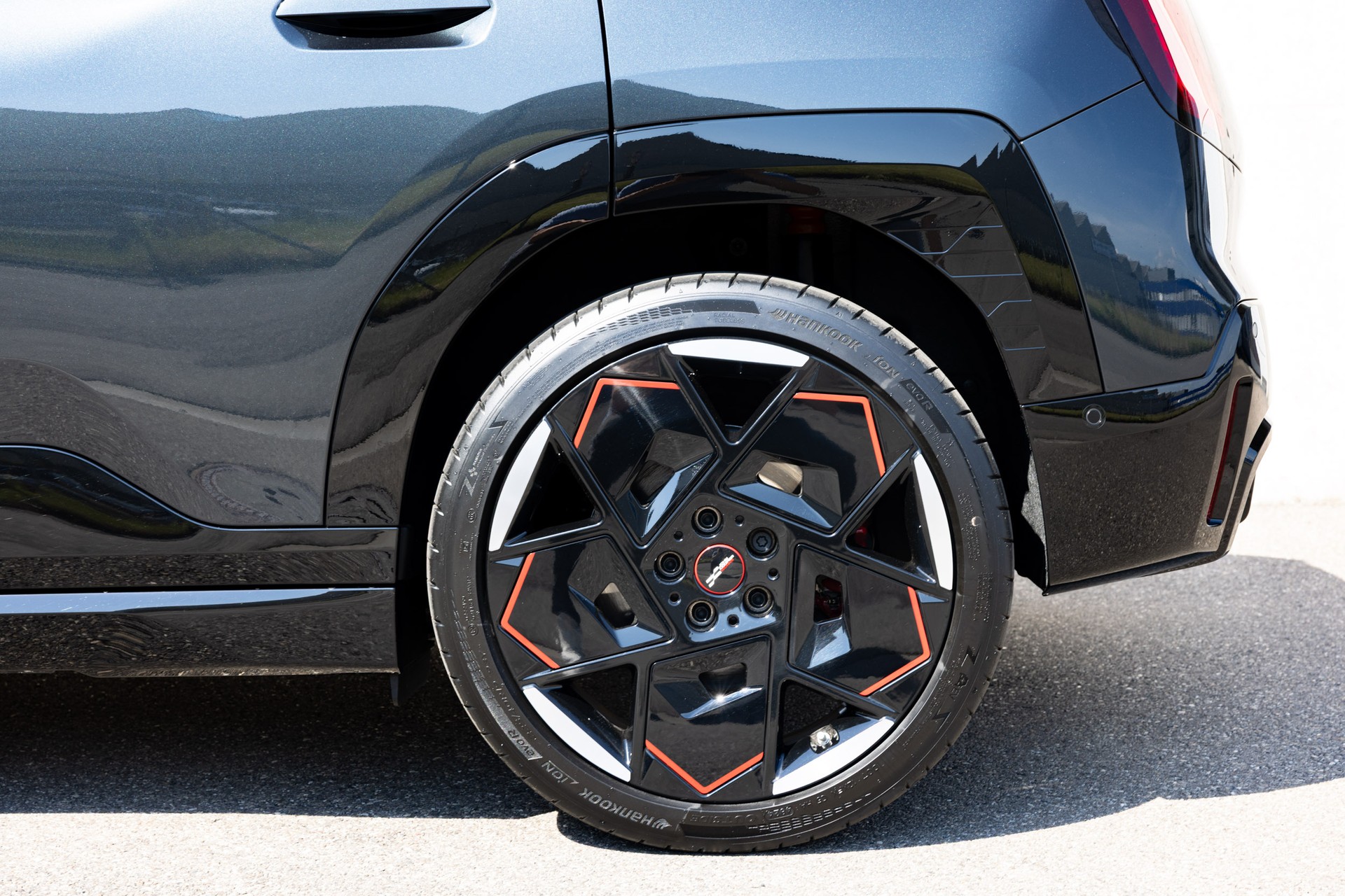 MINI Aceman E John Cooper Works-image-23