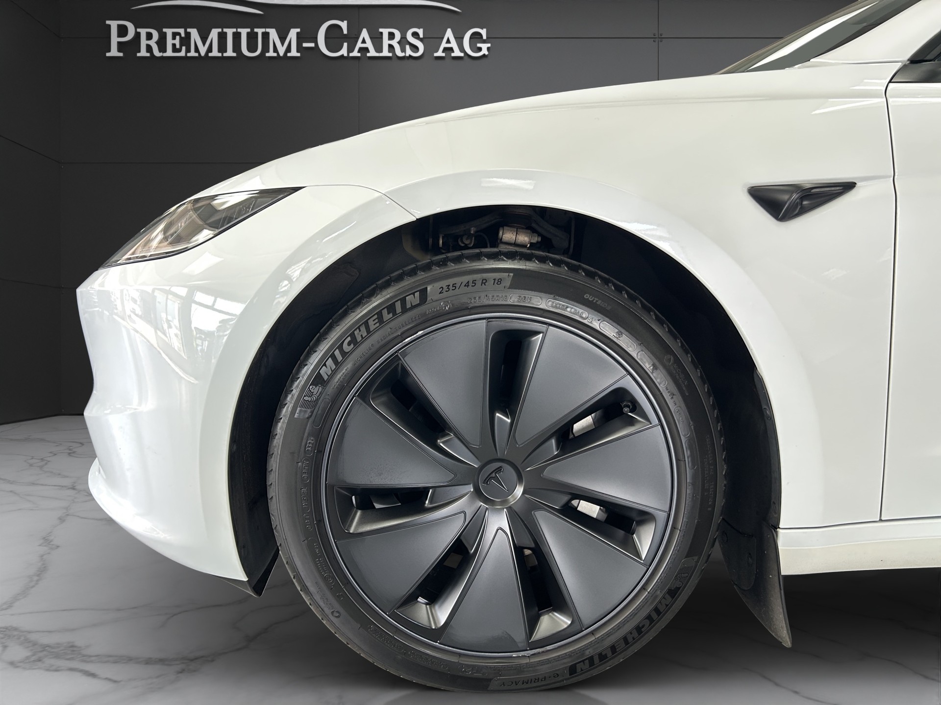 TESLA Model 3 Long Range Dual Motor AWD-image-12