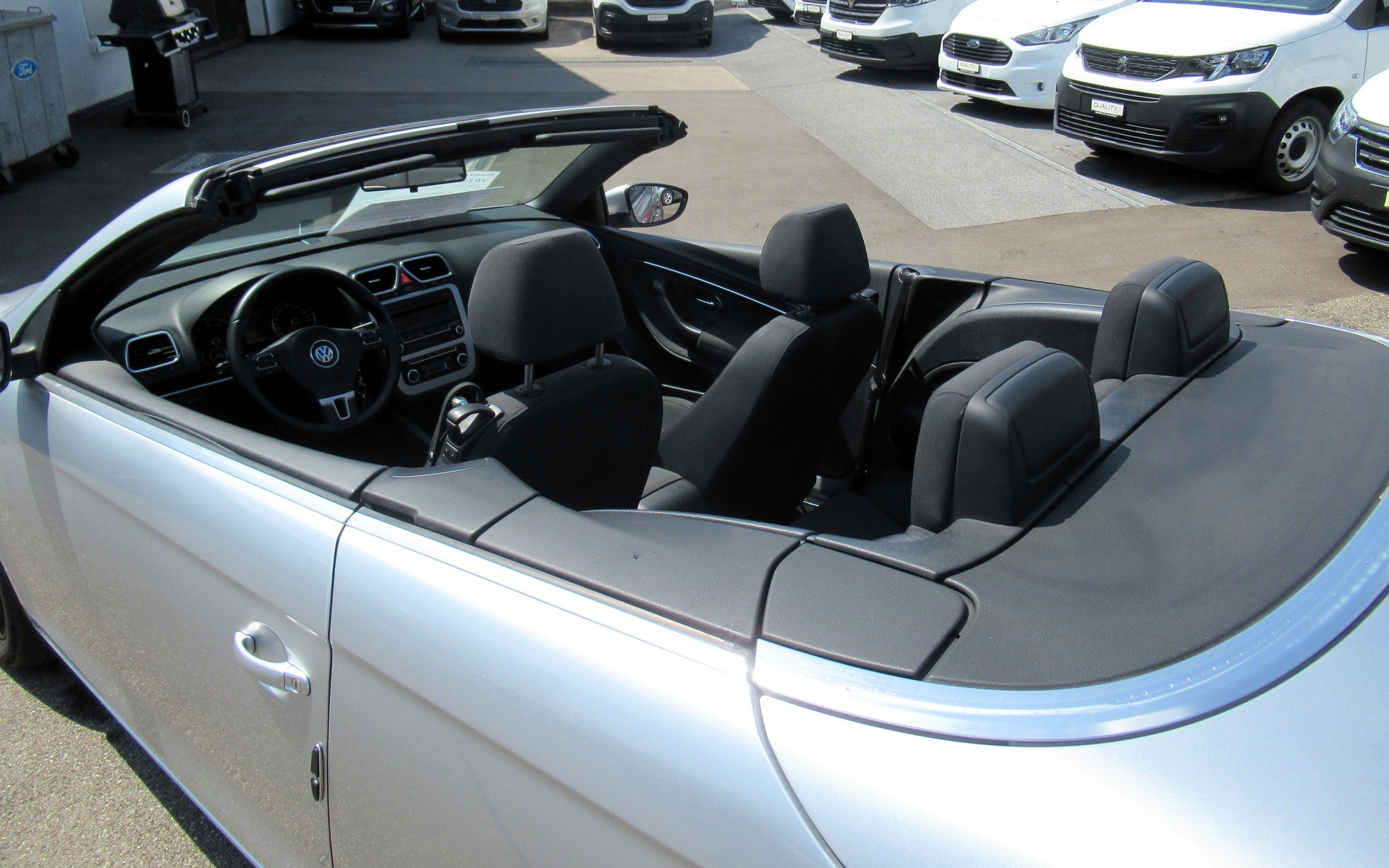 VW Eos 2.0 TSI DSG-image-4