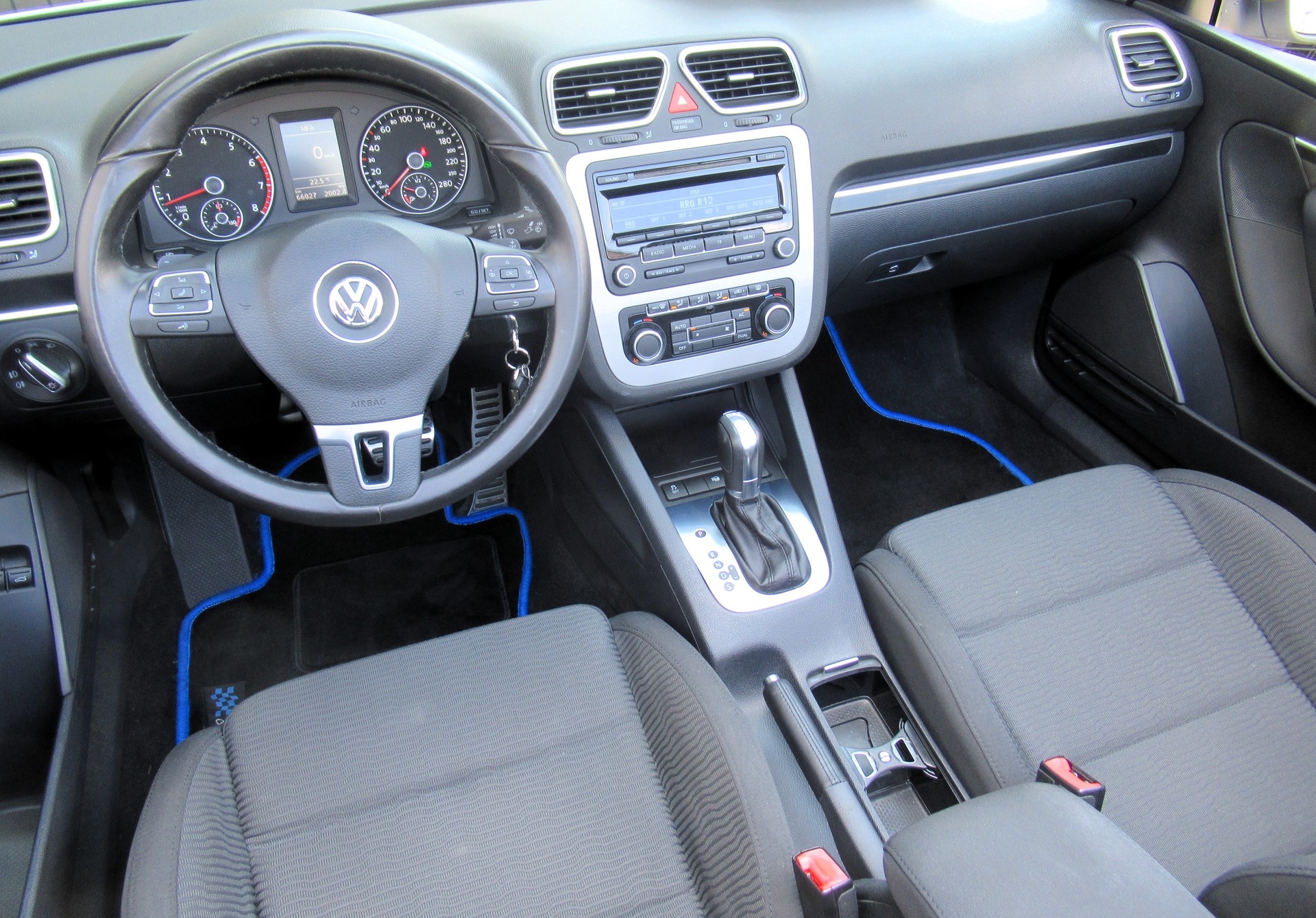 VW Eos 2.0 TSI DSG-image-10
