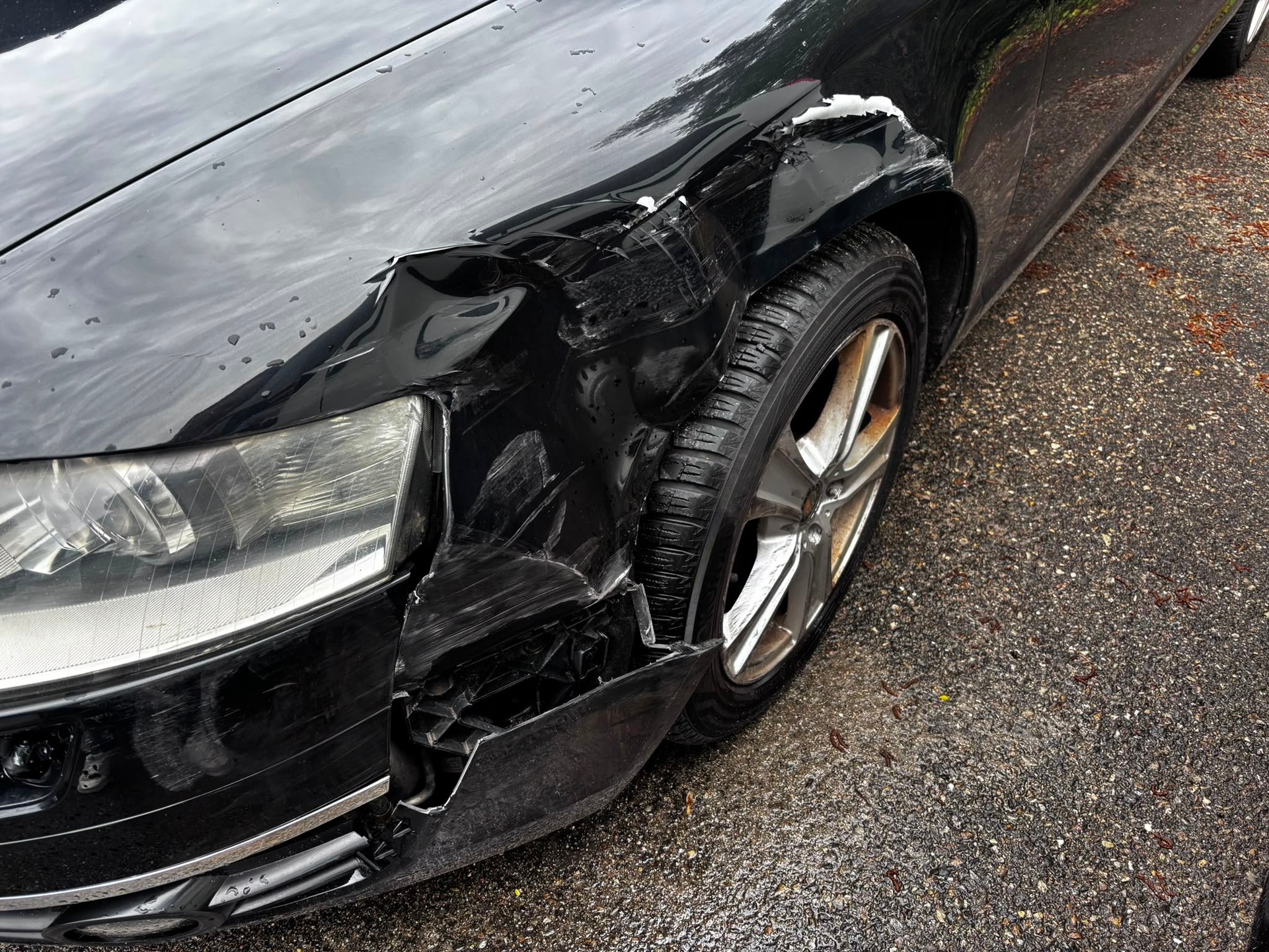 AUDI A6 Avant 3.0 V6 TDI quattro-image-2