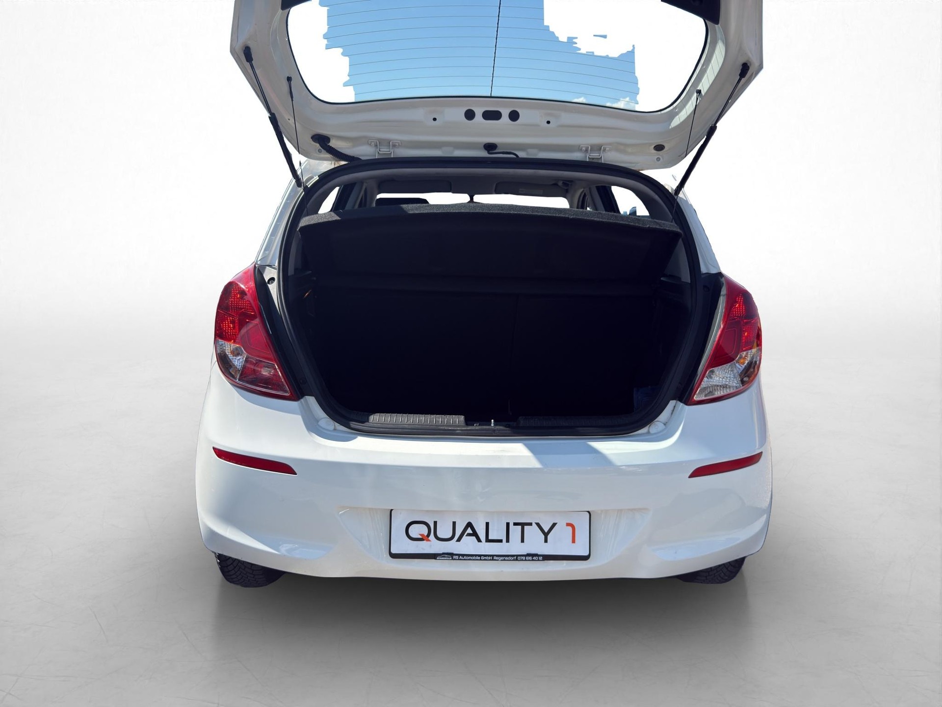 HYUNDAI i20 1.2 Vertex-image-7