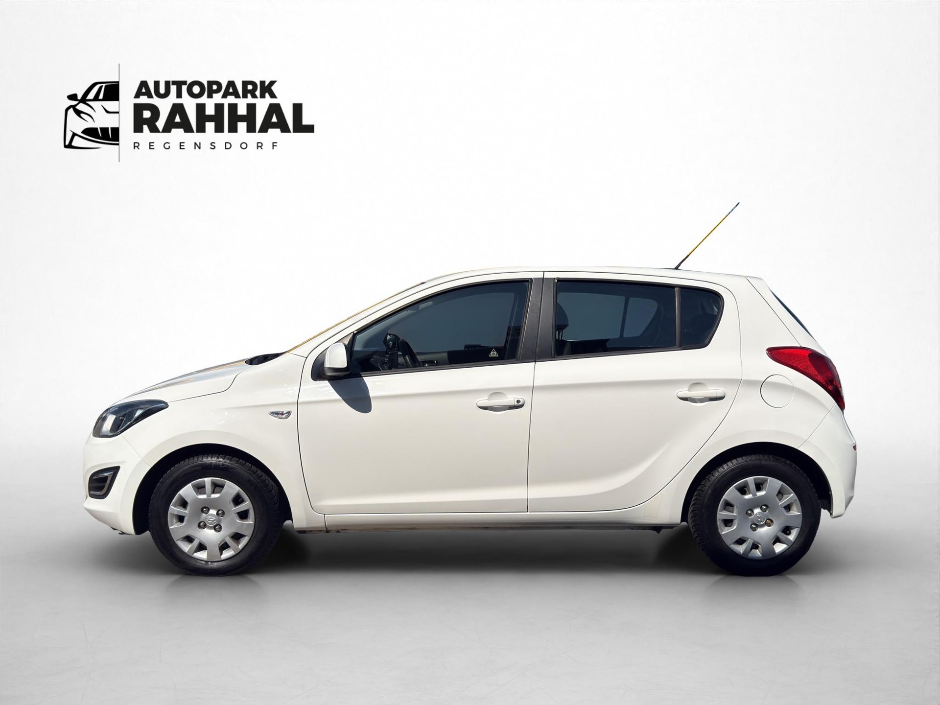 HYUNDAI i20 1.2 Vertex-image-9