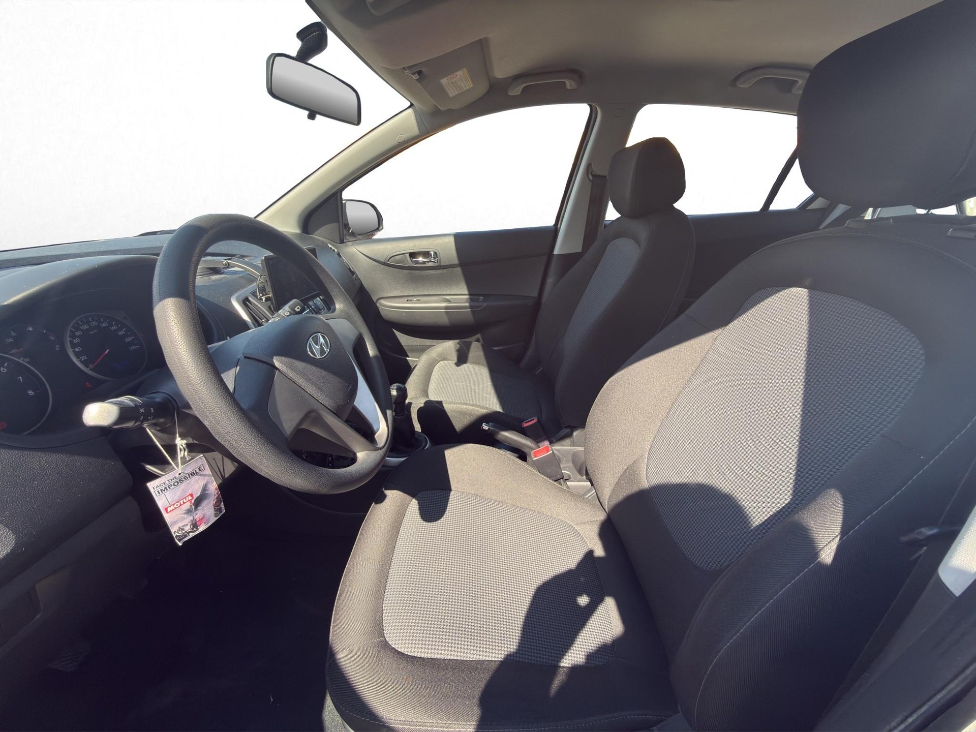 HYUNDAI i20 1.2 Vertex-image-11