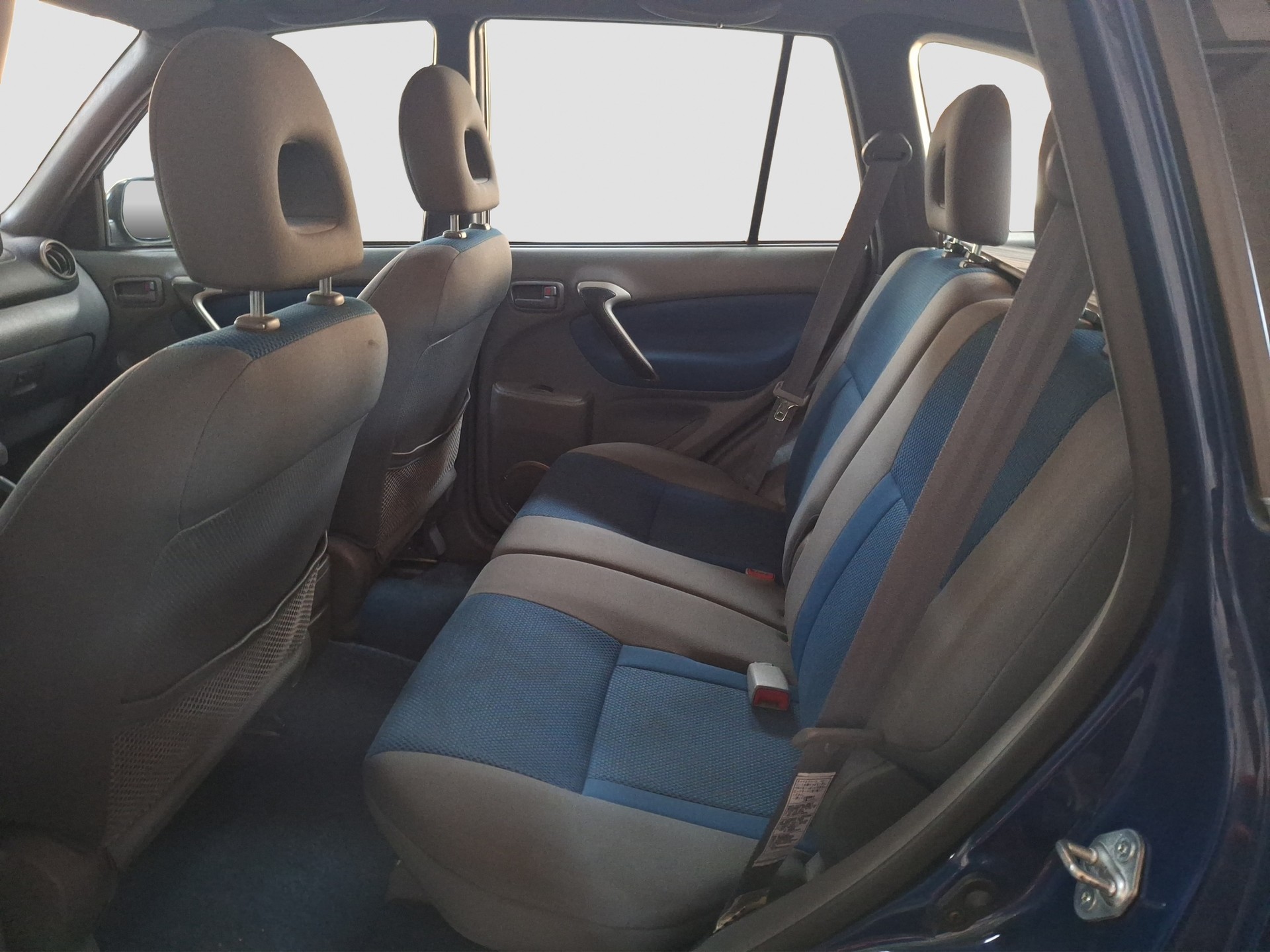TOYOTA RAV-4 2.0 16V Linea Sol-image-7