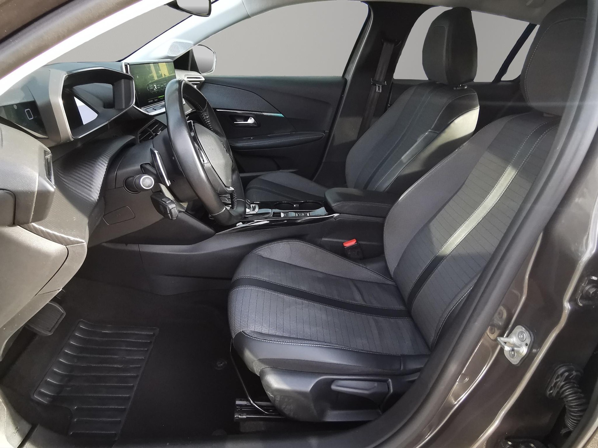 PEUGEOT 208 1.2 PureTech 100 Allure Pack-image-1