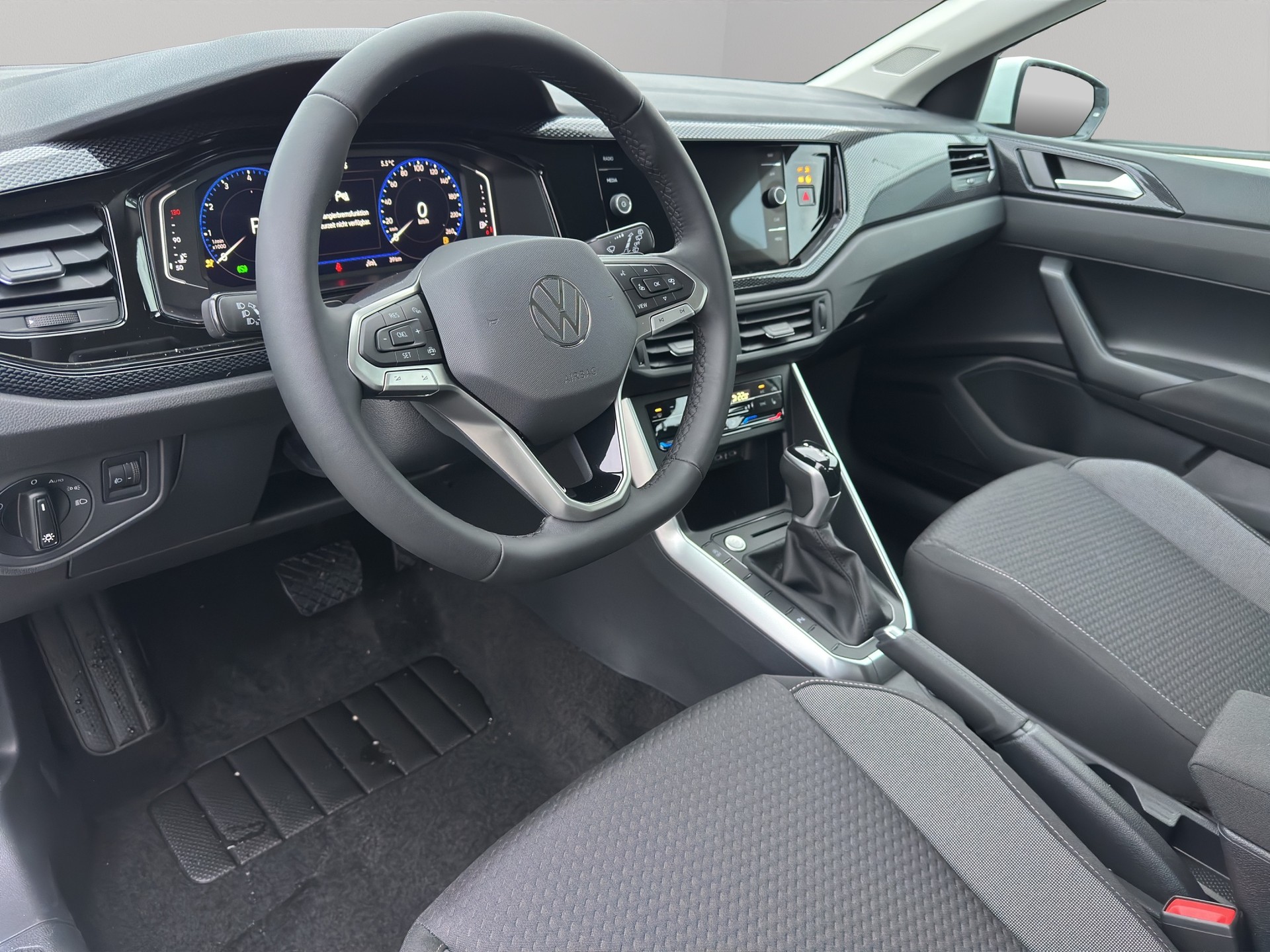 VW Polo 1.0 TSI Life DSG-image-9