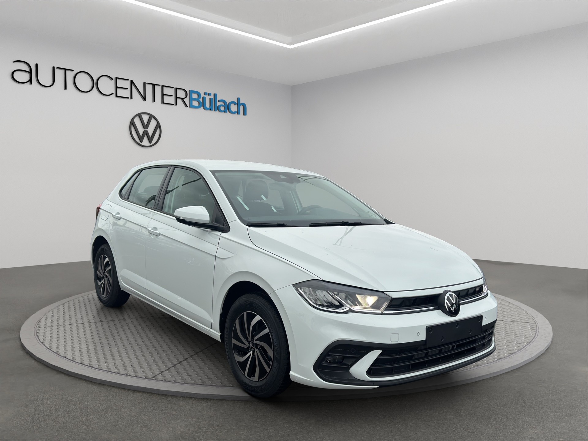 VW Polo 1.0 TSI Life DSG-image-2