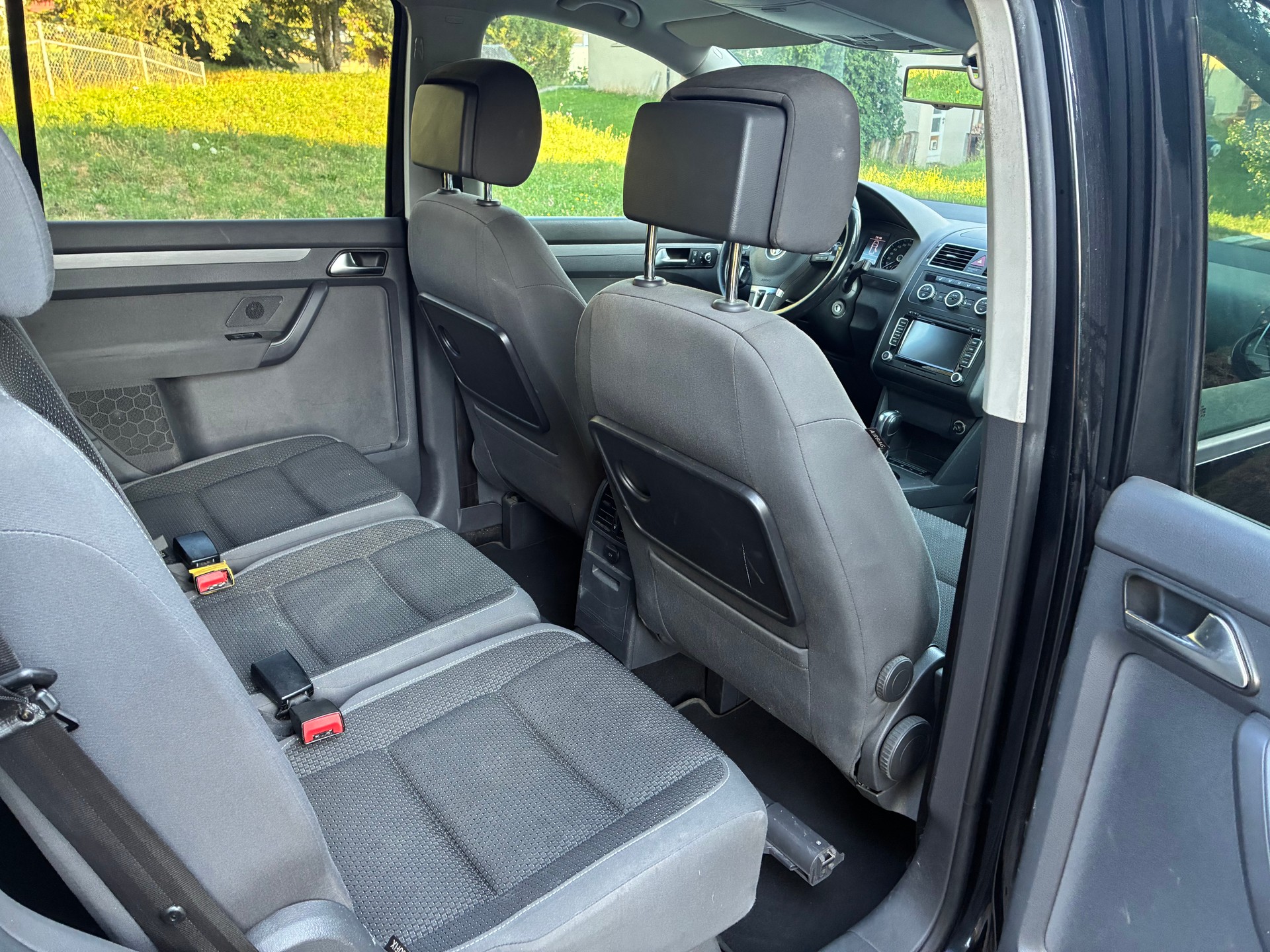 VW Touran 2.0 TDI BMT Comfortline DSG-image-6