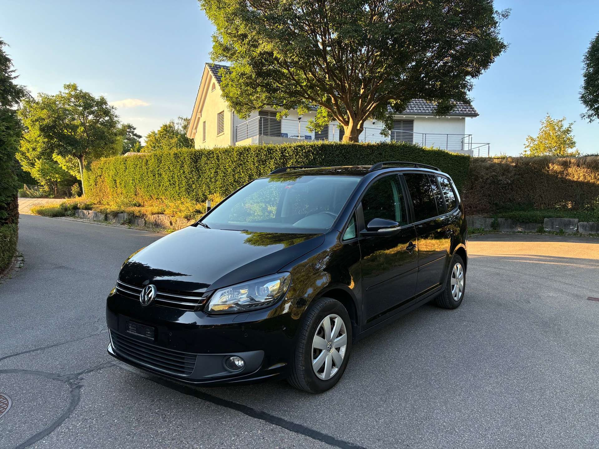 VW Touran 2.0 TDI BMT Comfortline DSG-image-0