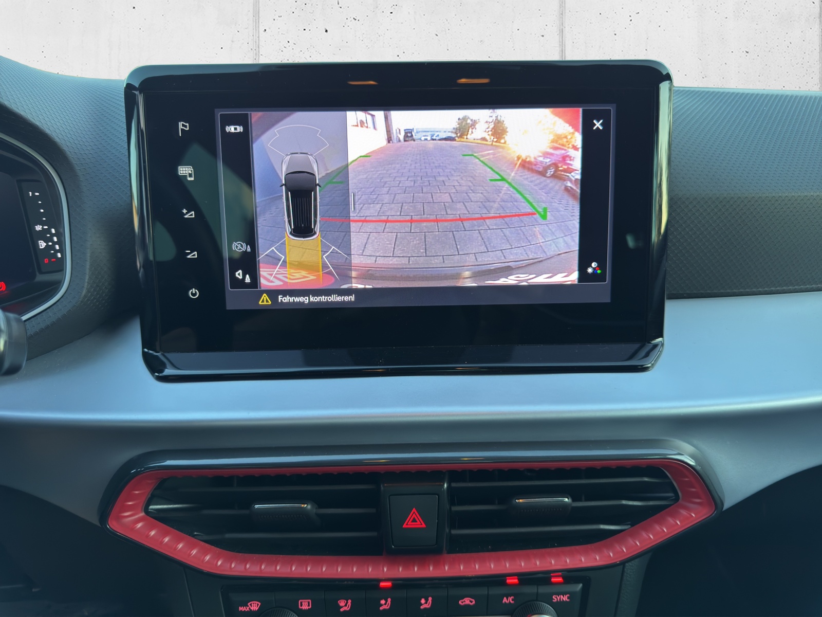 SEAT Arona 1.5 Eco TSI FR DSG-image-14