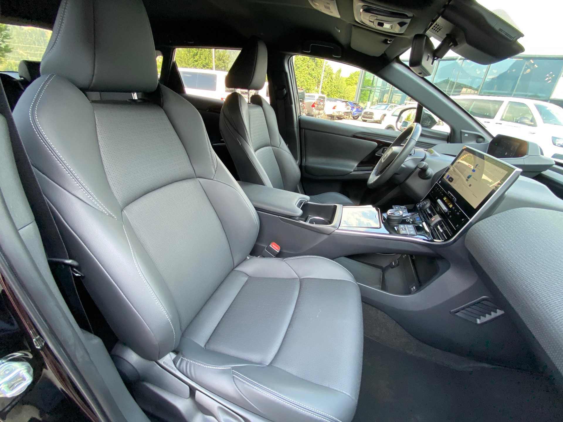 TOYOTA bZ4X Premium AWD-image-6