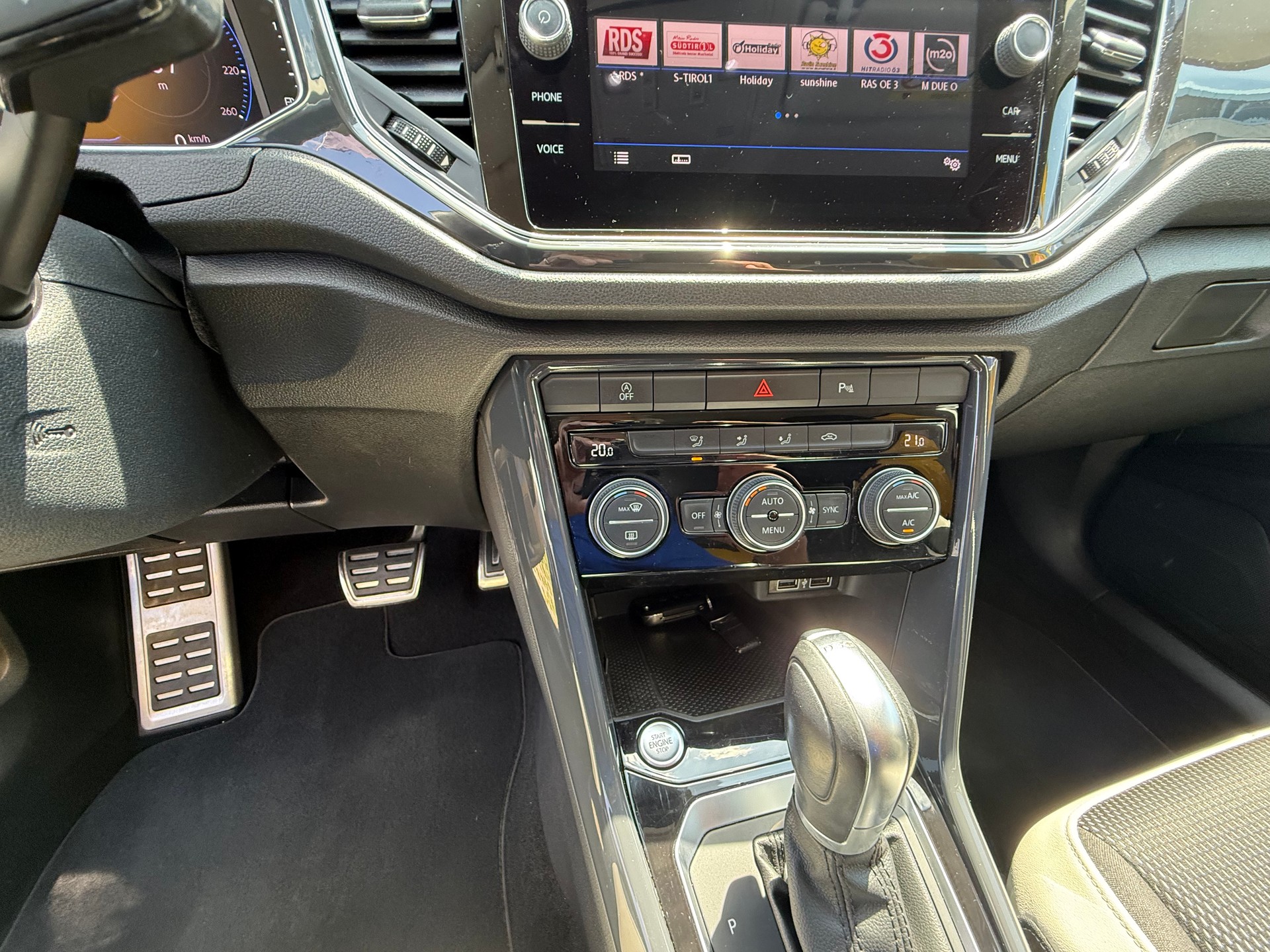 VW T-Roc 1.5 TSI EVO Advance-image-11
