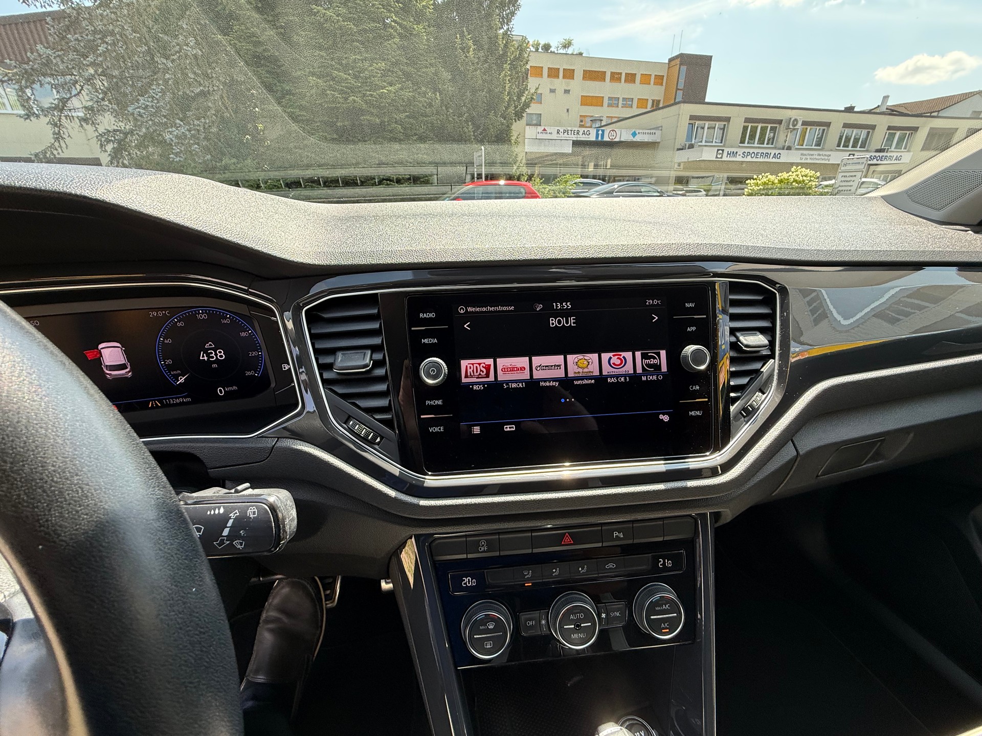 VW T-Roc 1.5 TSI EVO Advance-image-8