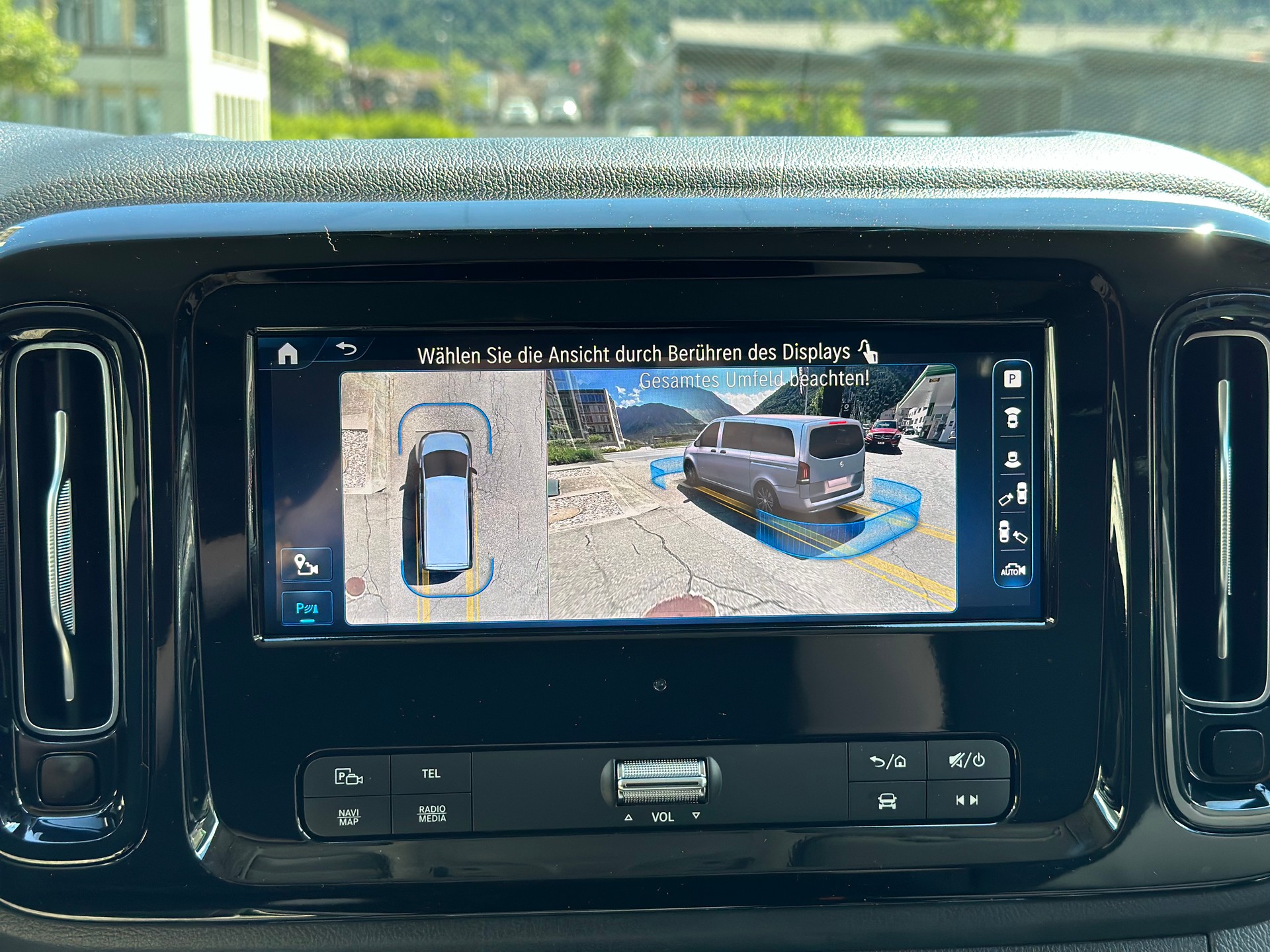 MERCEDES-BENZ eVito 129 KB TOURER PRO Lang 4x2-image-21