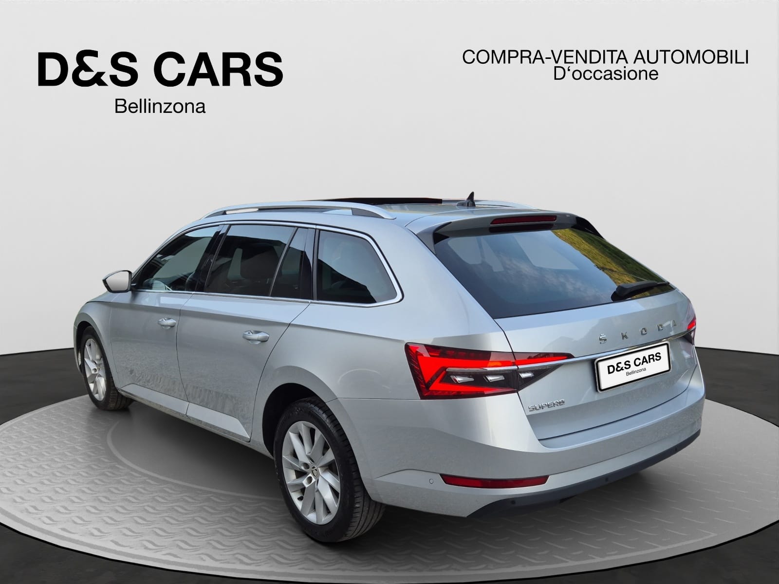 SKODA Superb Combi 2.0 TDi Style 4x4 DSG-image-3