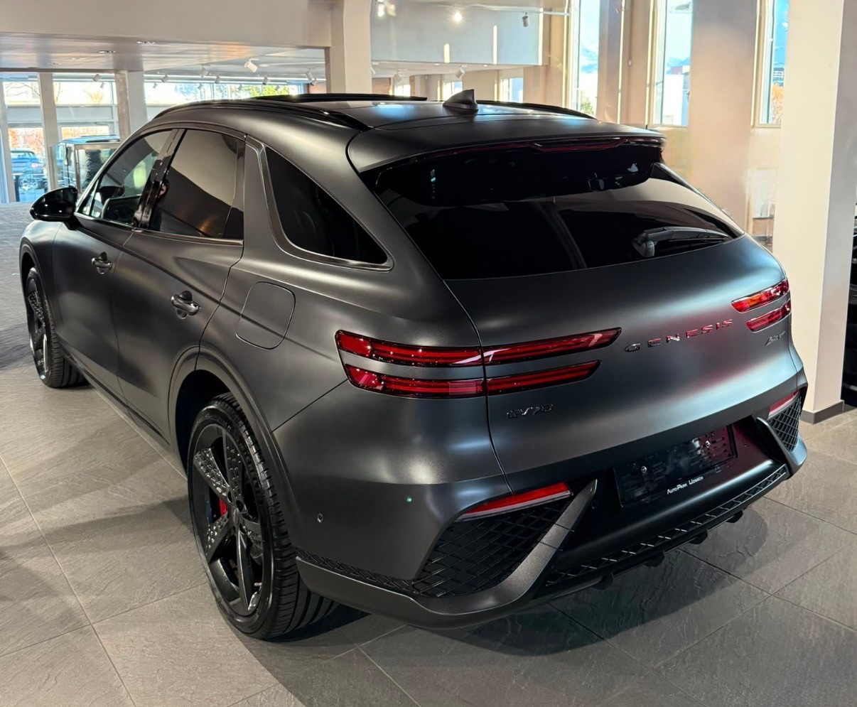 GENESIS GV70 2.2 CRDI Sport / AWD / Technik Paket / Schiebedach / Werksgarantie bis 05.2028 / CH Auto-image-0