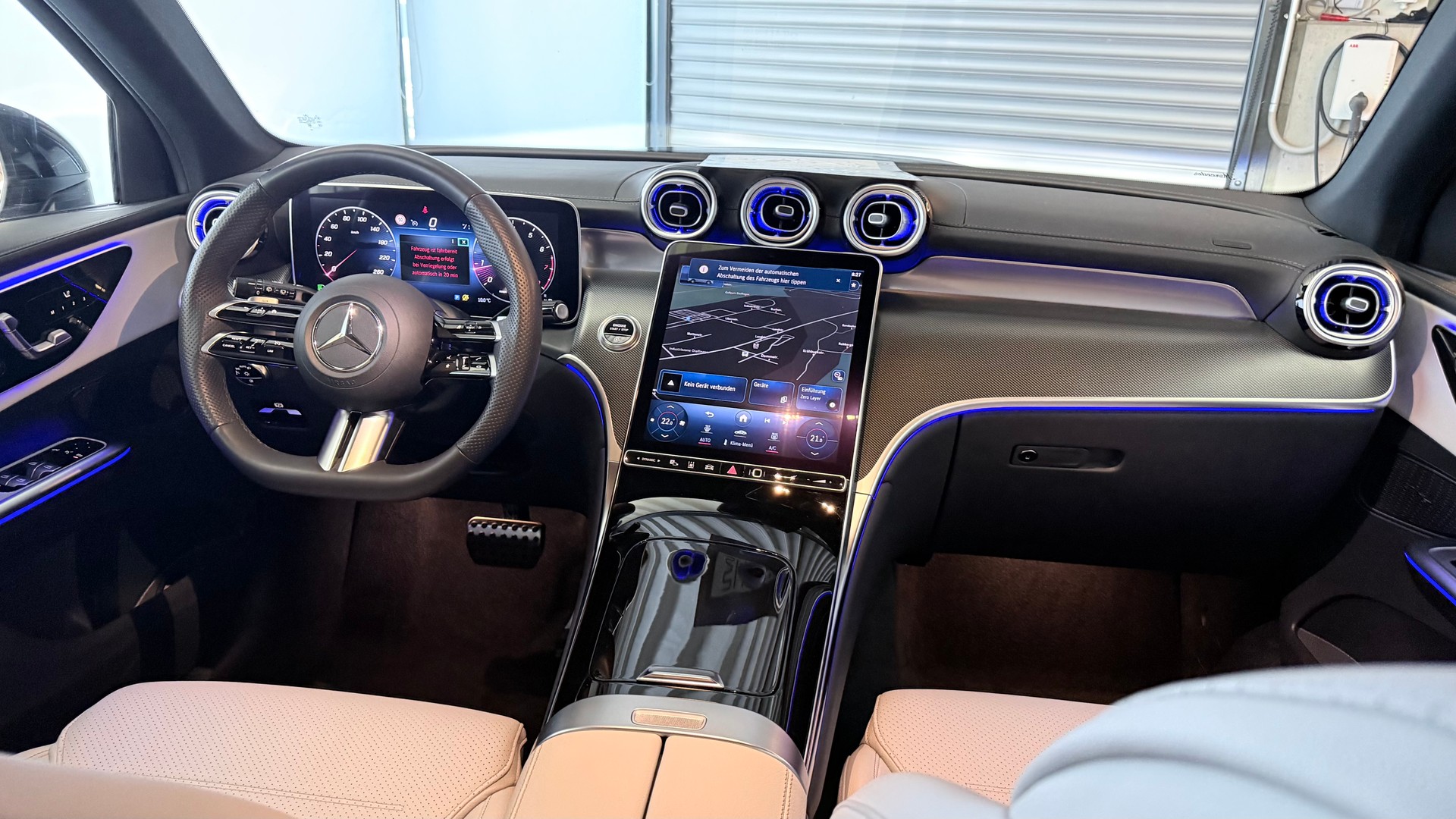 MERCEDES-BENZ GLC 200 AMG Line 4matic-image-7