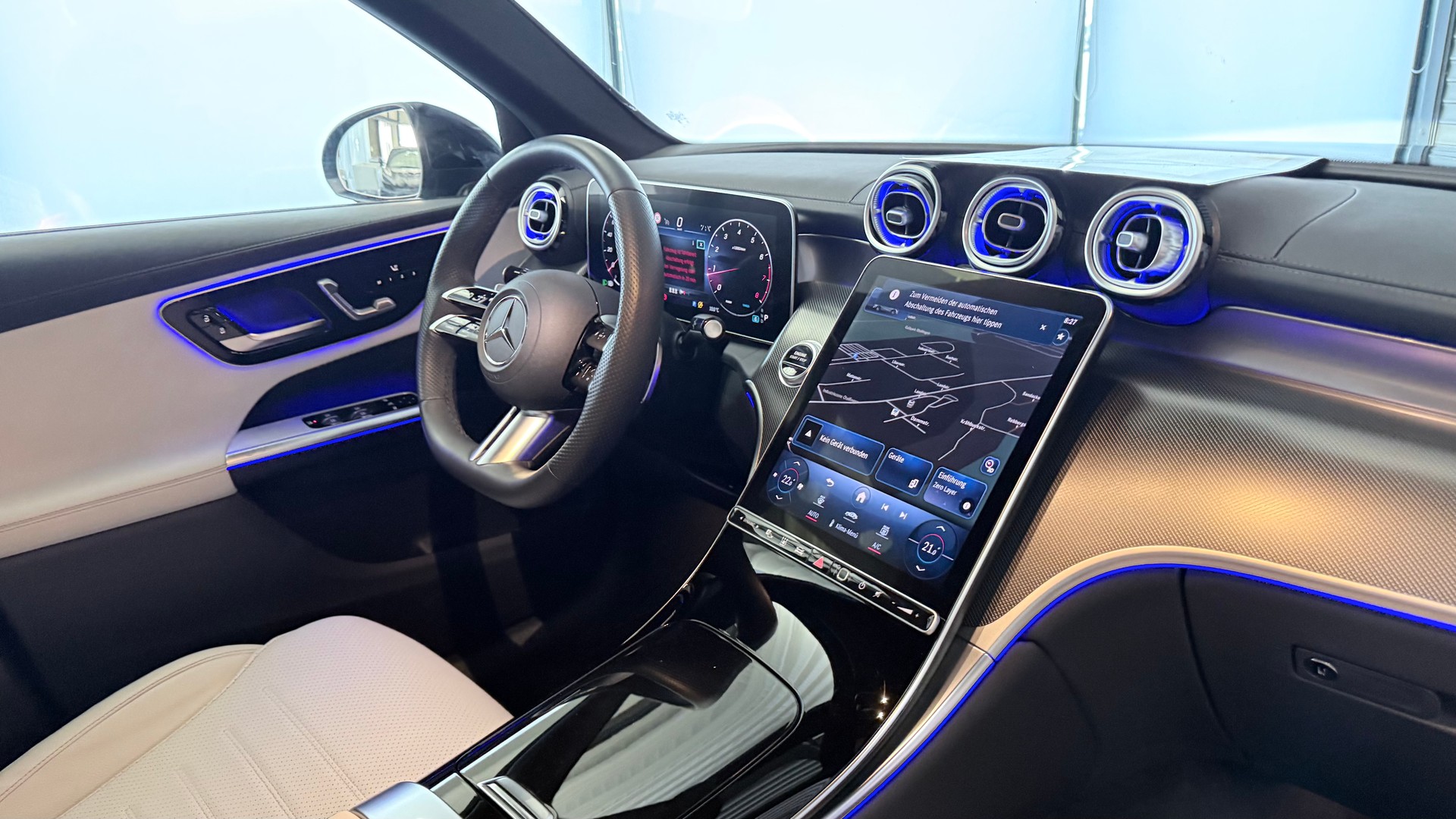 MERCEDES-BENZ GLC 200 AMG Line 4matic-showroom-element-2
