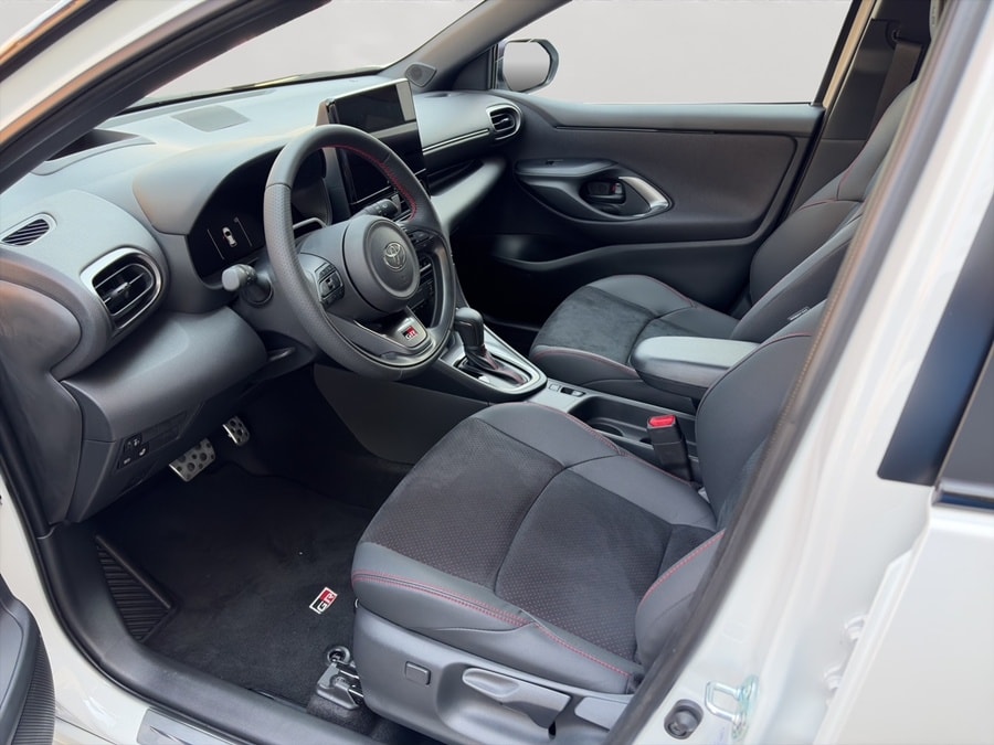 TOYOTA Yaris 1.5 GR Sport e-CVT-image-6