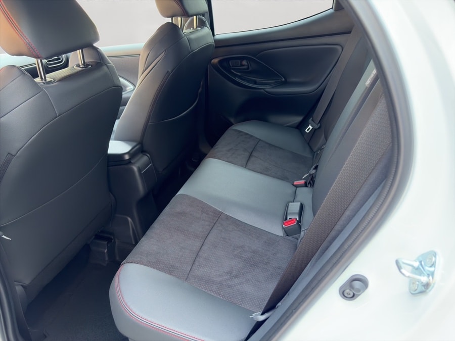TOYOTA Yaris 1.5 GR Sport e-CVT-image-7