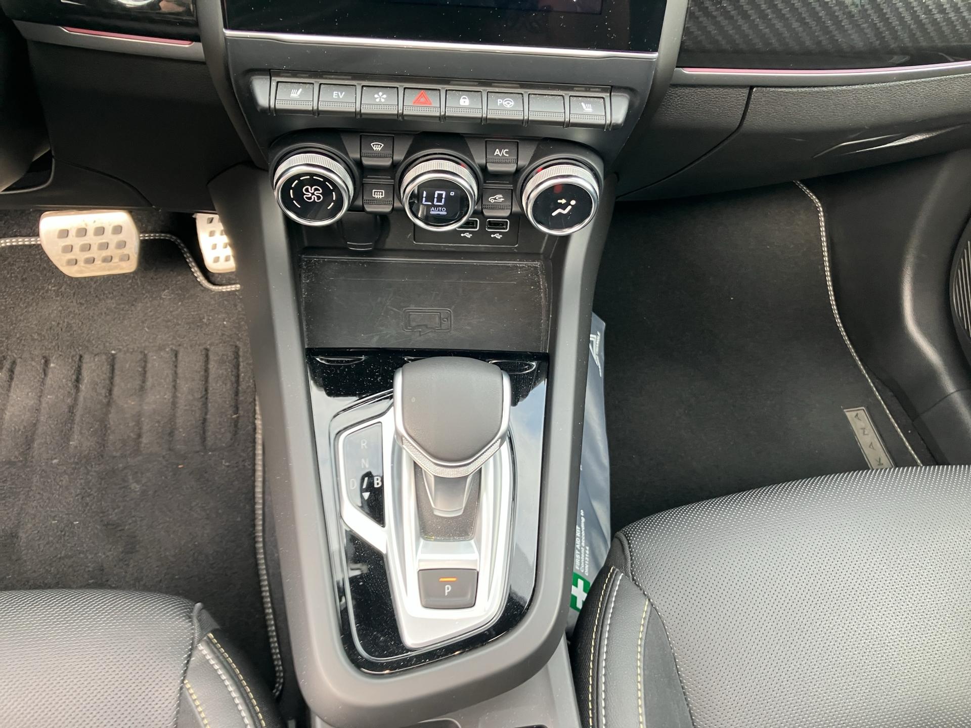 RENAULT Arkana 1.6 E-Tech Engineered-image-11