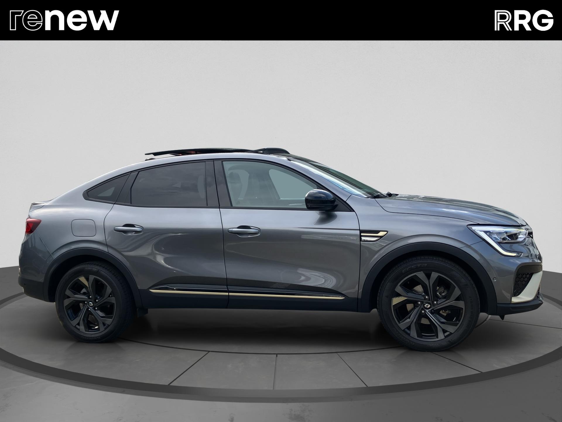 RENAULT Arkana 1.6 E-Tech Engineered-showroom-element-1