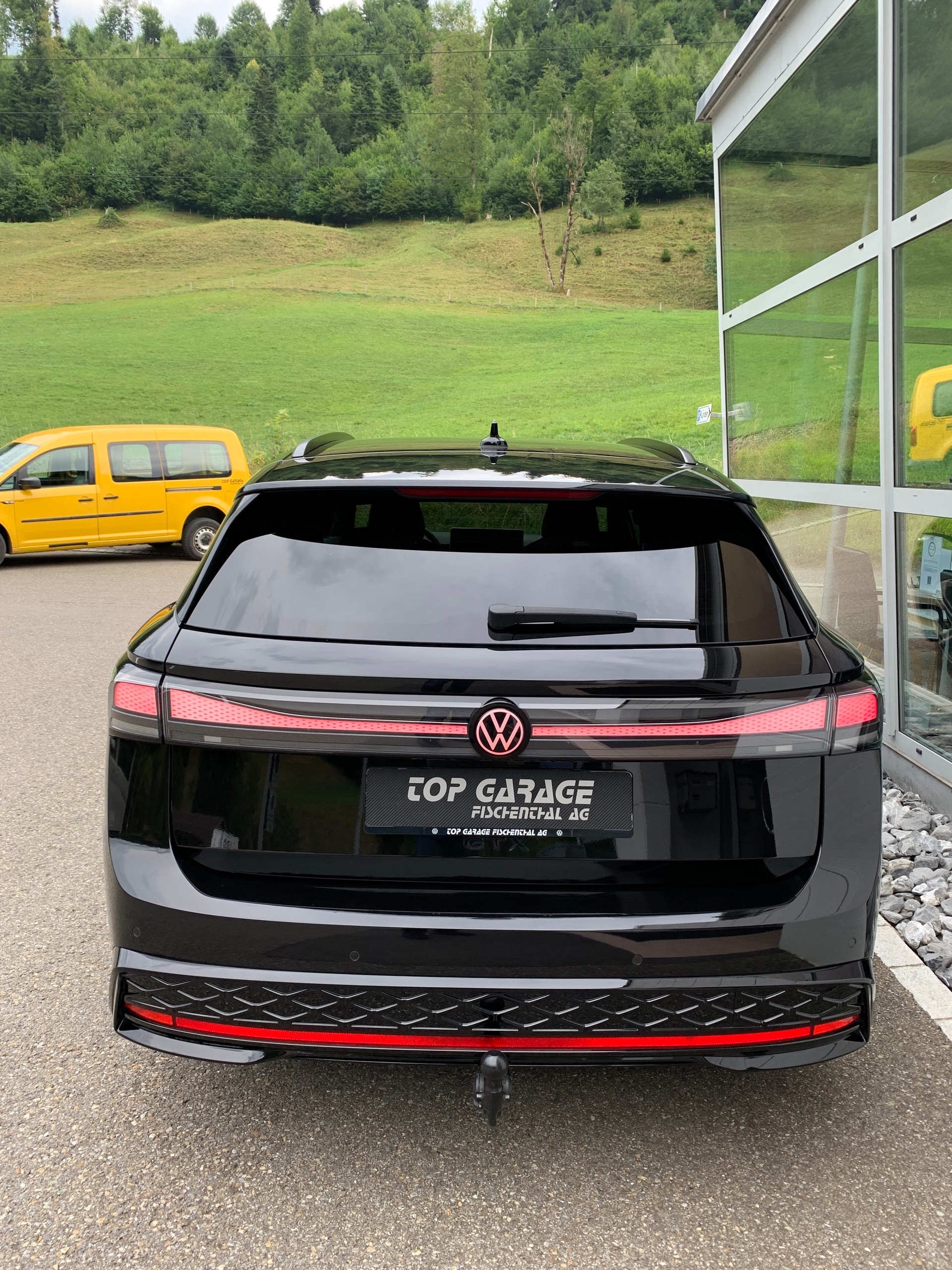 VW ID.7 Tourer GTX 86 kWh GTX United 4 Motion-image-5