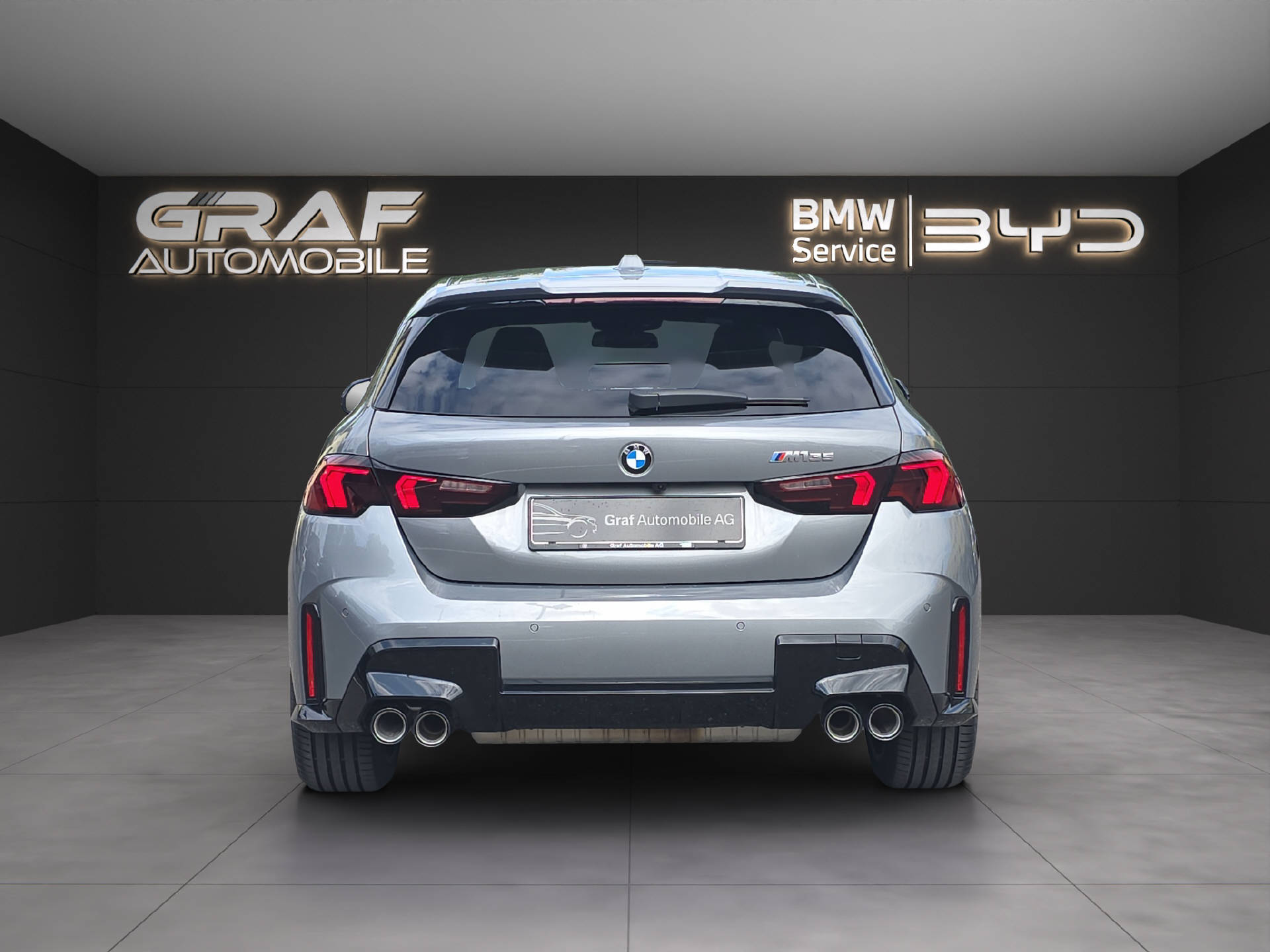 BMW M135 xDrive M Sport PRO ** 5 Jahre GARANTIE // 80'350 CHF Neupreis **-image-5