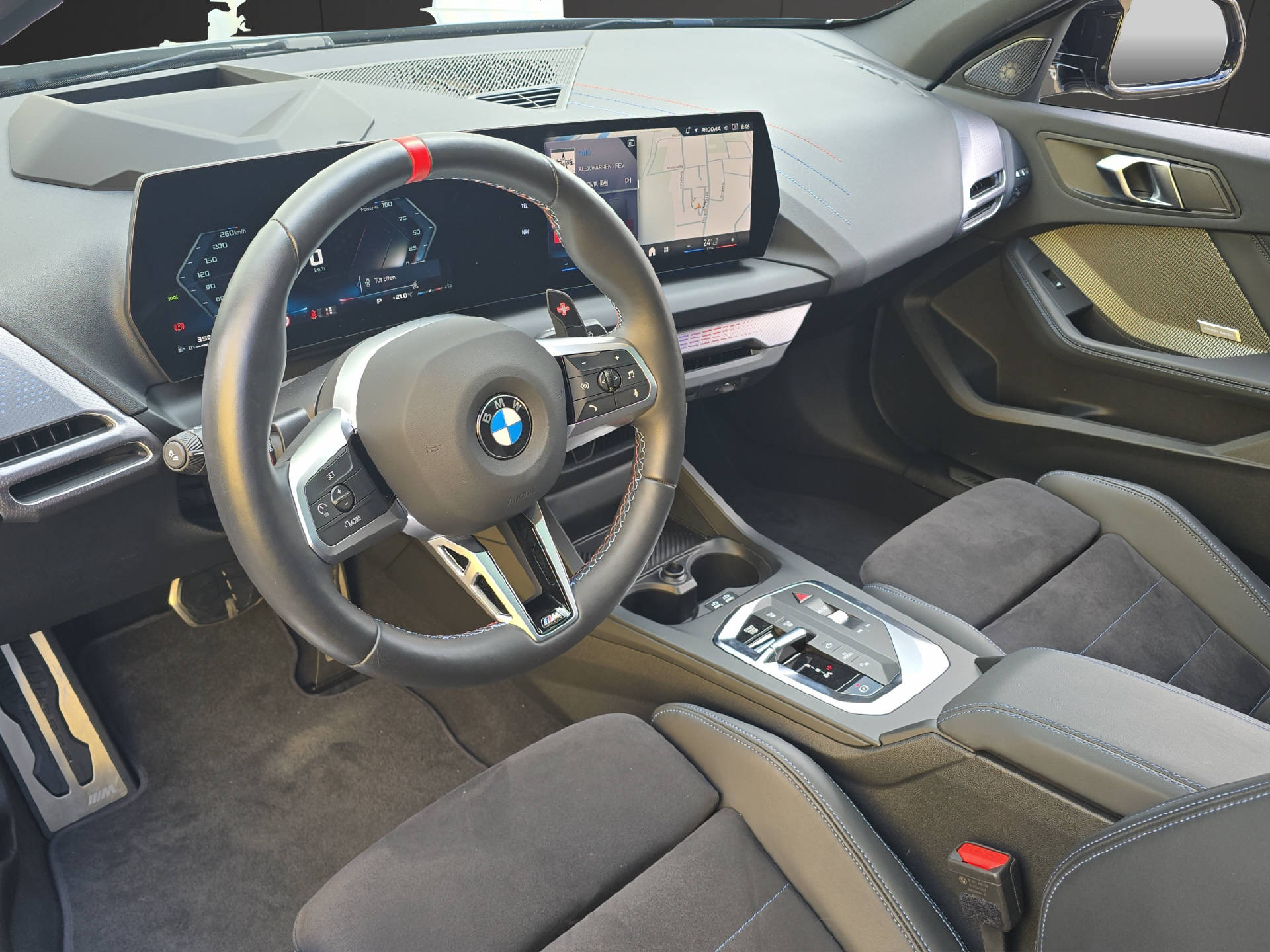 BMW M135 xDrive M Sport PRO ** 5 Jahre GARANTIE // 80'350 CHF Neupreis **-image-7