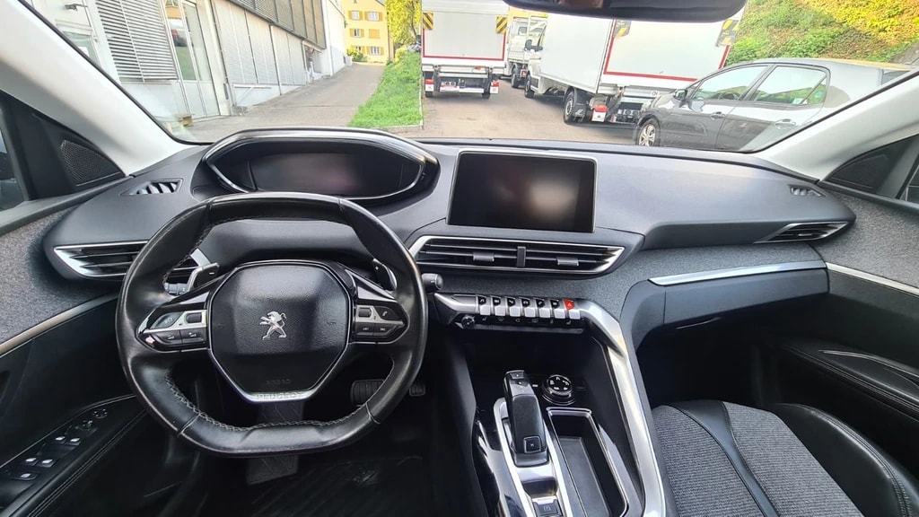 PEUGEOT 5008 1.6 THP Allure EAT ** PS 165 ** 7-Plätzer ** Teil-Leder ** Gr-Navi ** RF-Kamera 360° ** Ab MFK **-image-8