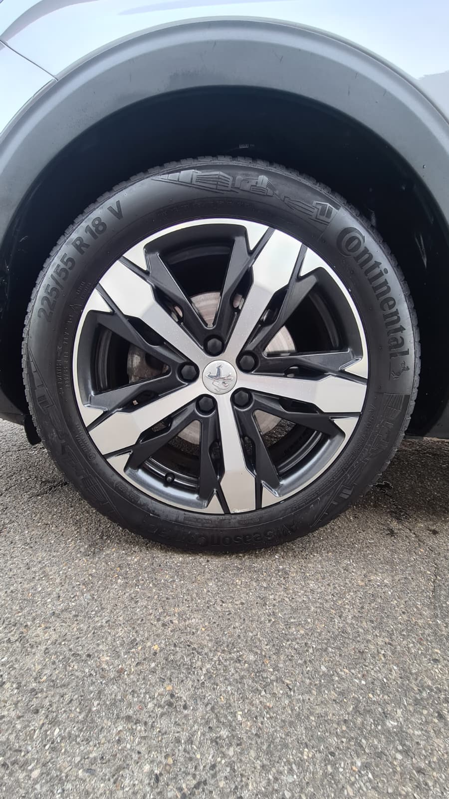 PEUGEOT 5008 1.6 THP Allure EAT ** PS 165 ** 7-Plätzer ** Teil-Leder ** Gr-Navi ** RF-Kamera 360° ** Ab MFK **-image-12