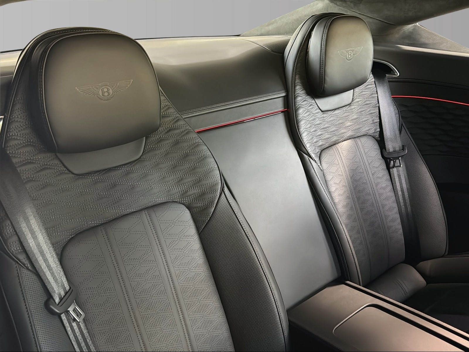 BENTLEY Continental GT Speed V8 Hybrid-image-6