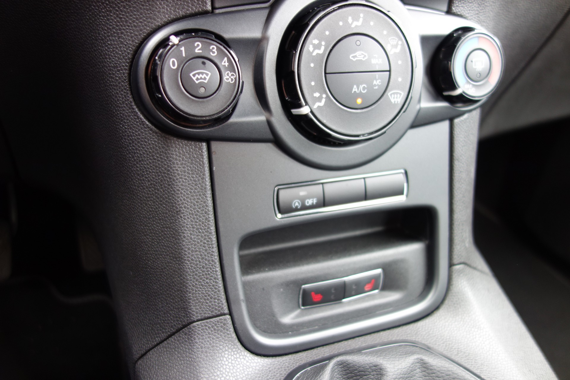 FORD Fiesta 1.0 SCTi Sync-image-5