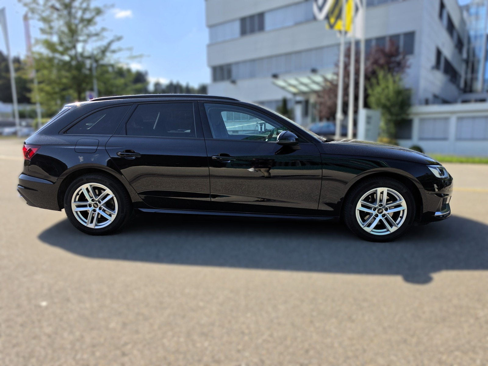 AUDI A4 Avant 35 TDI advanced S-tronic-image-5