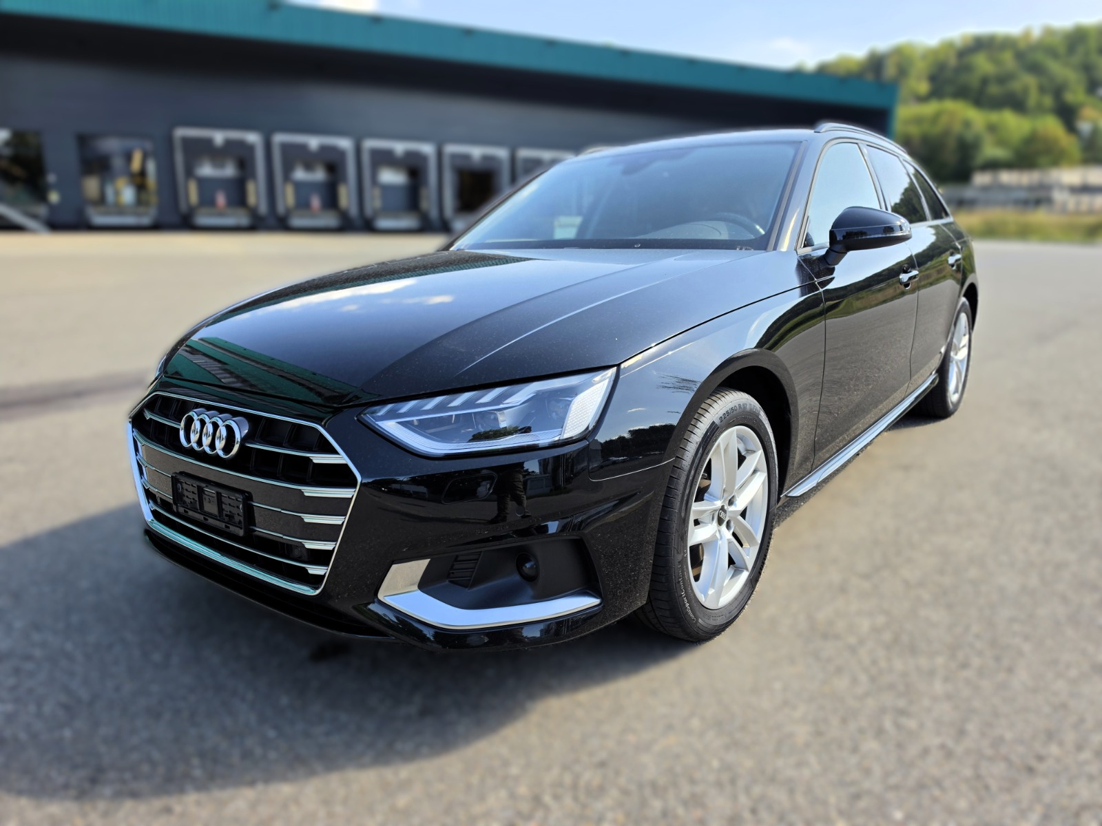 AUDI A4 Avant 35 TDI advanced S-tronic-image-0