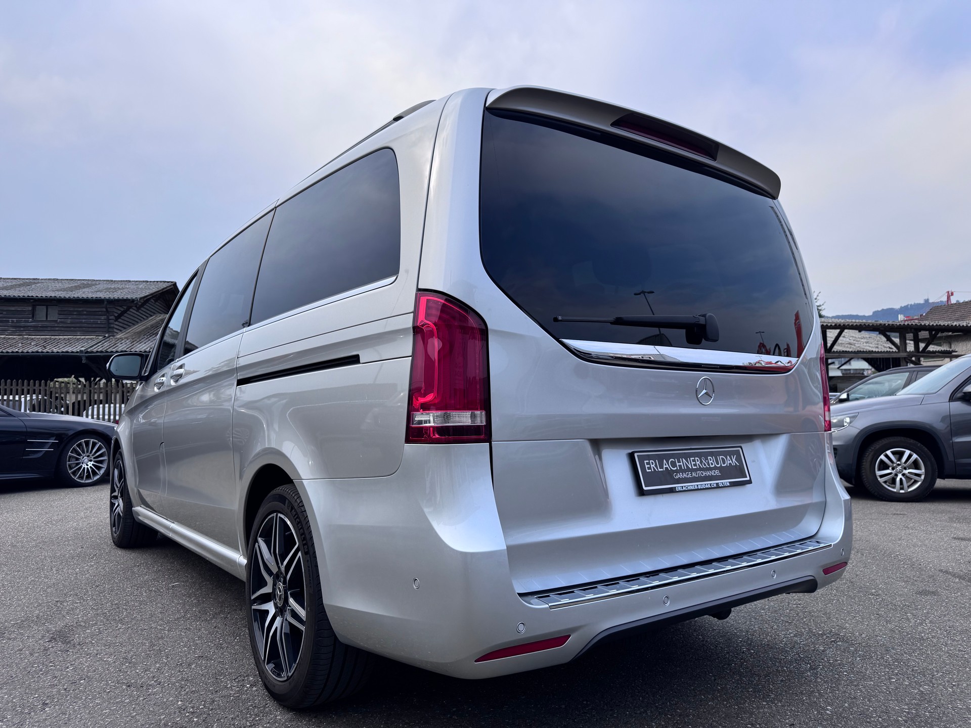 MERCEDES-BENZ V 300 d lang Avantgarde 4Matic 9G-Tronic-image-3