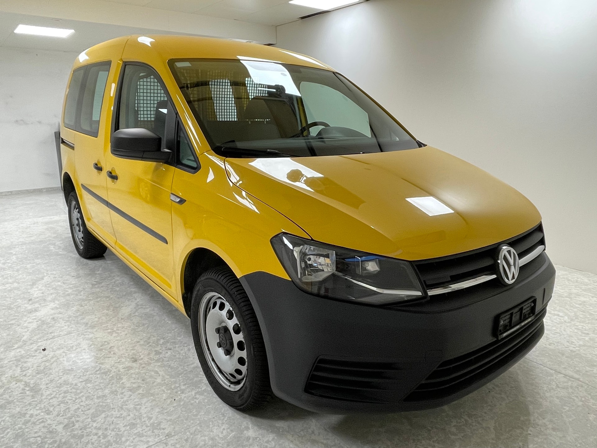 VW Caddy 2.0TDI 4Motion BlueMotion Technology DSG-image-6