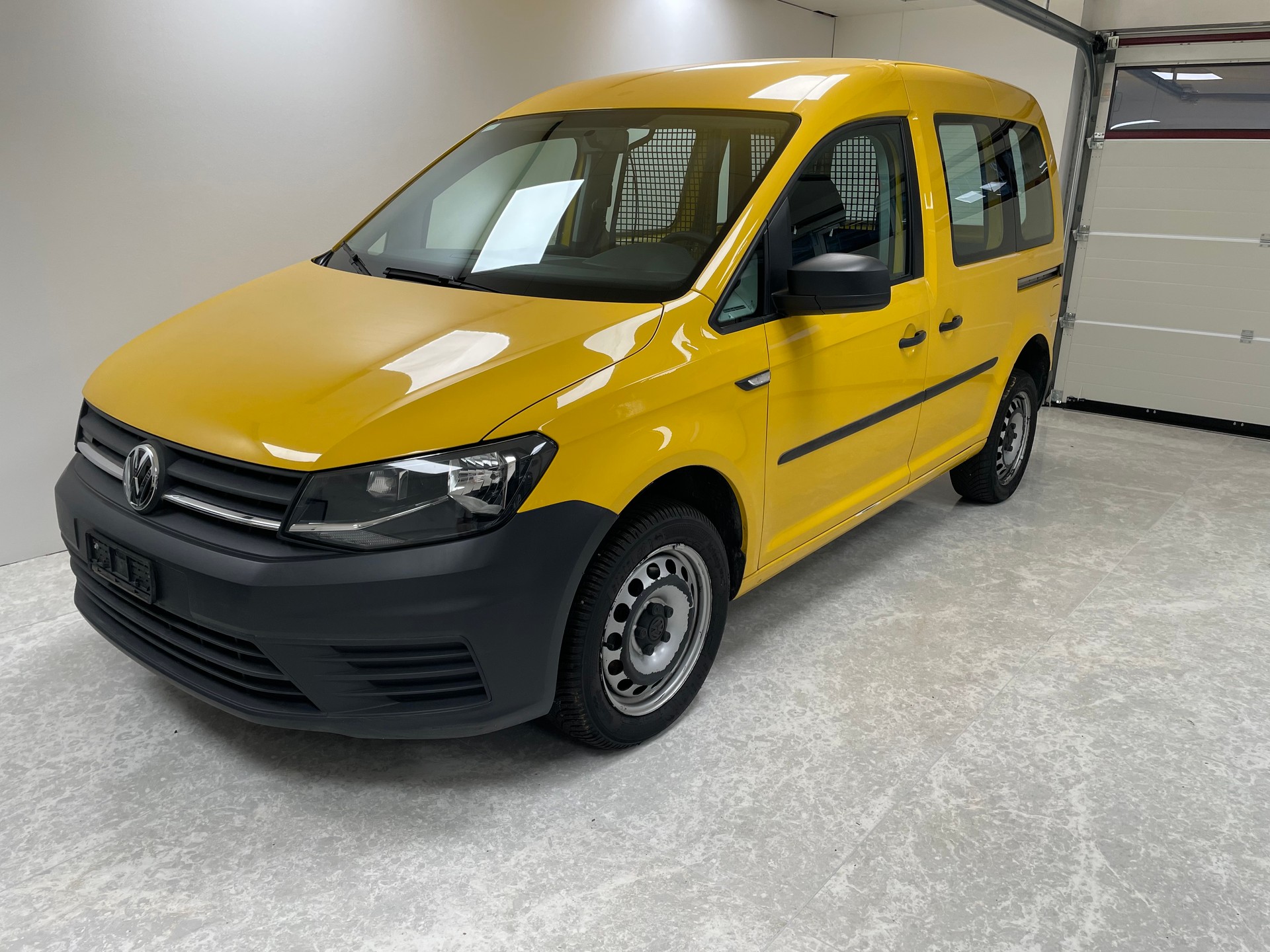 VW Caddy 2.0TDI 4Motion BlueMotion Technology DSG-image-0