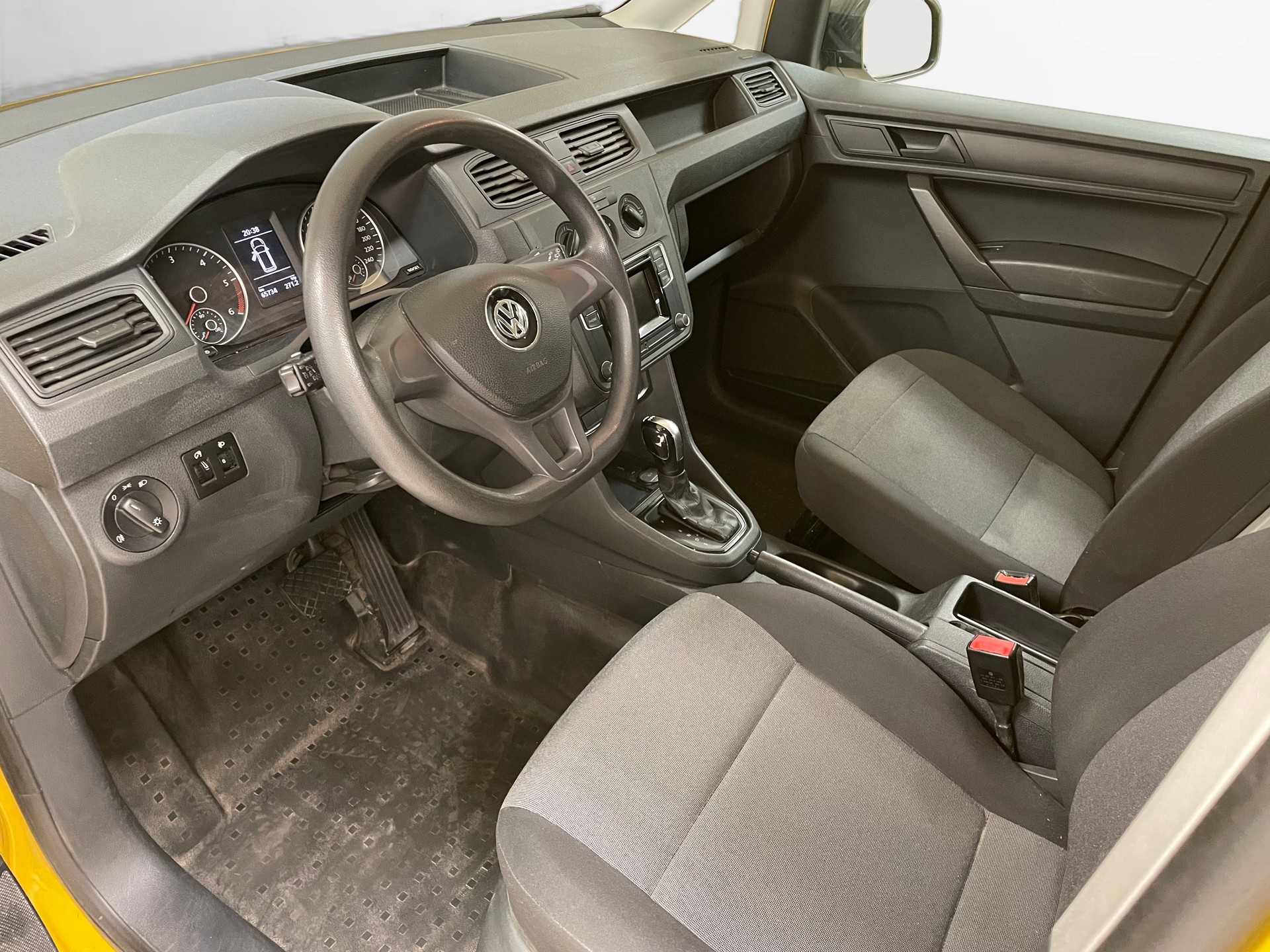 VW Caddy 2.0TDI 4Motion BlueMotion Technology DSG-image-9