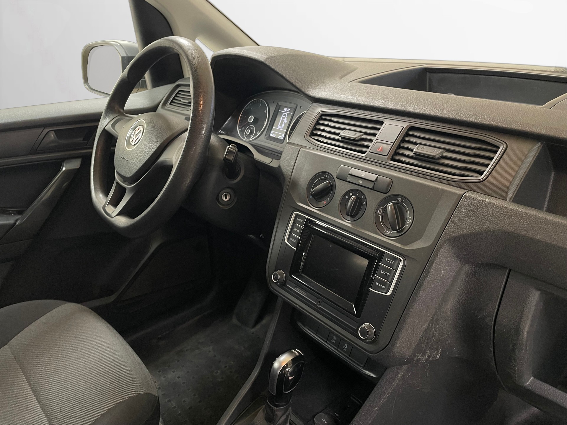 VW Caddy 2.0TDI 4Motion BlueMotion Technology DSG-image-12