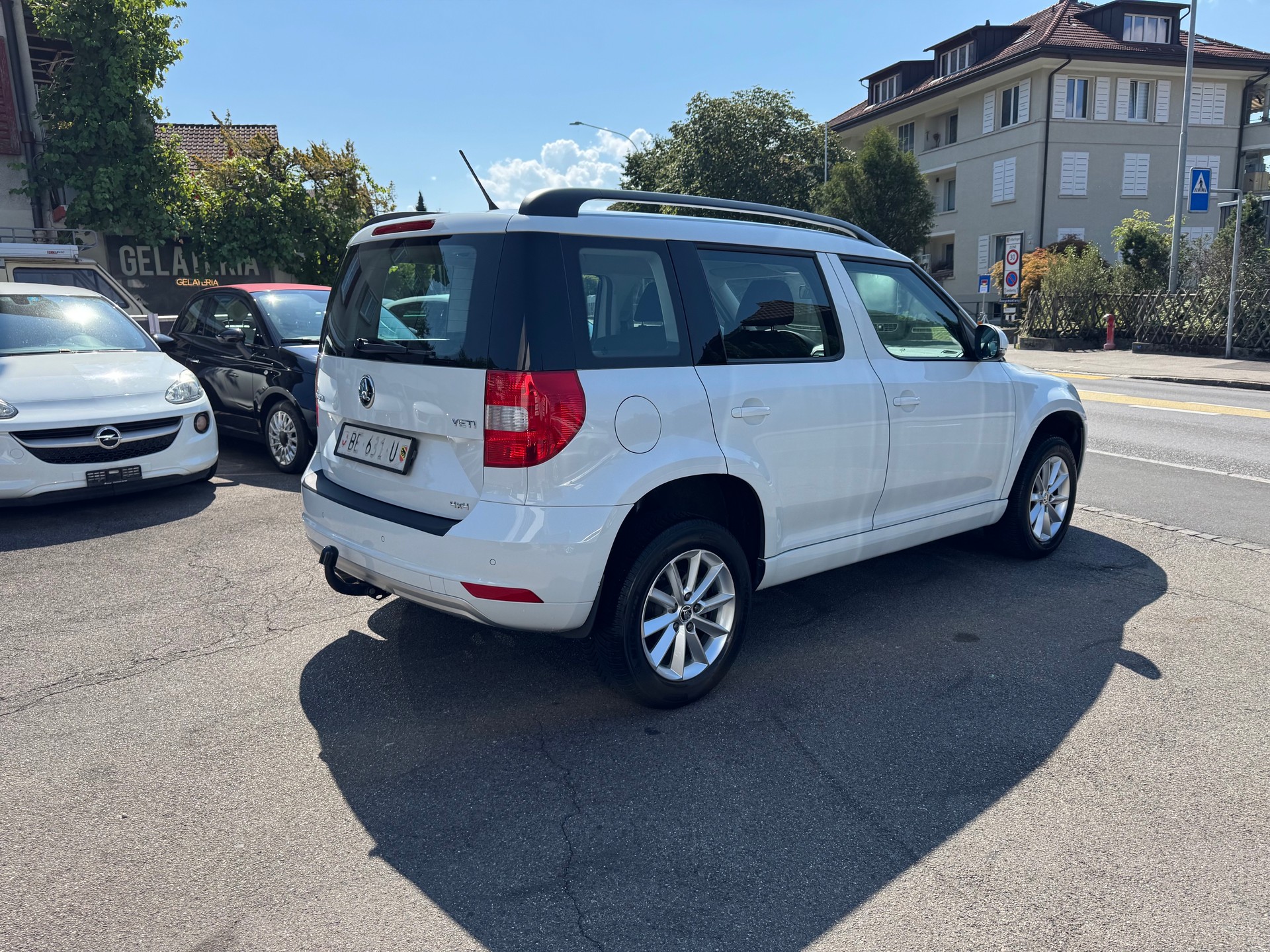 SKODA Yeti 2.0 TDI Ambition 4x4 DSG-image-5