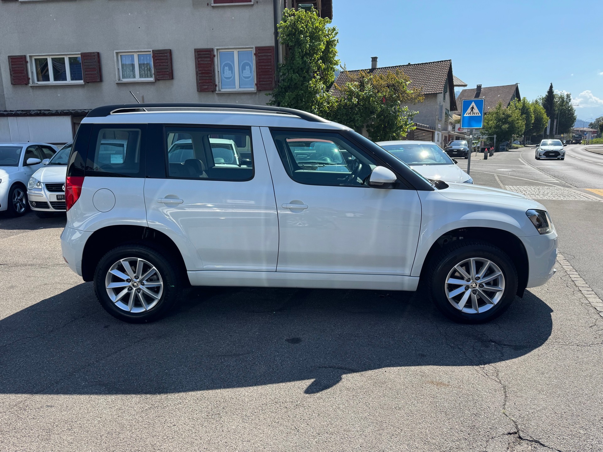 SKODA Yeti 2.0 TDI Ambition 4x4 DSG-image-8