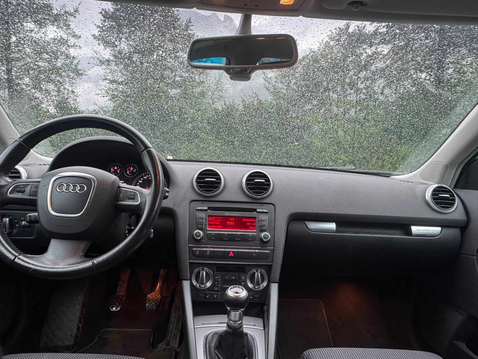 AUDI A3 Sportback 2.0 TDI Attraction quattro-image-8